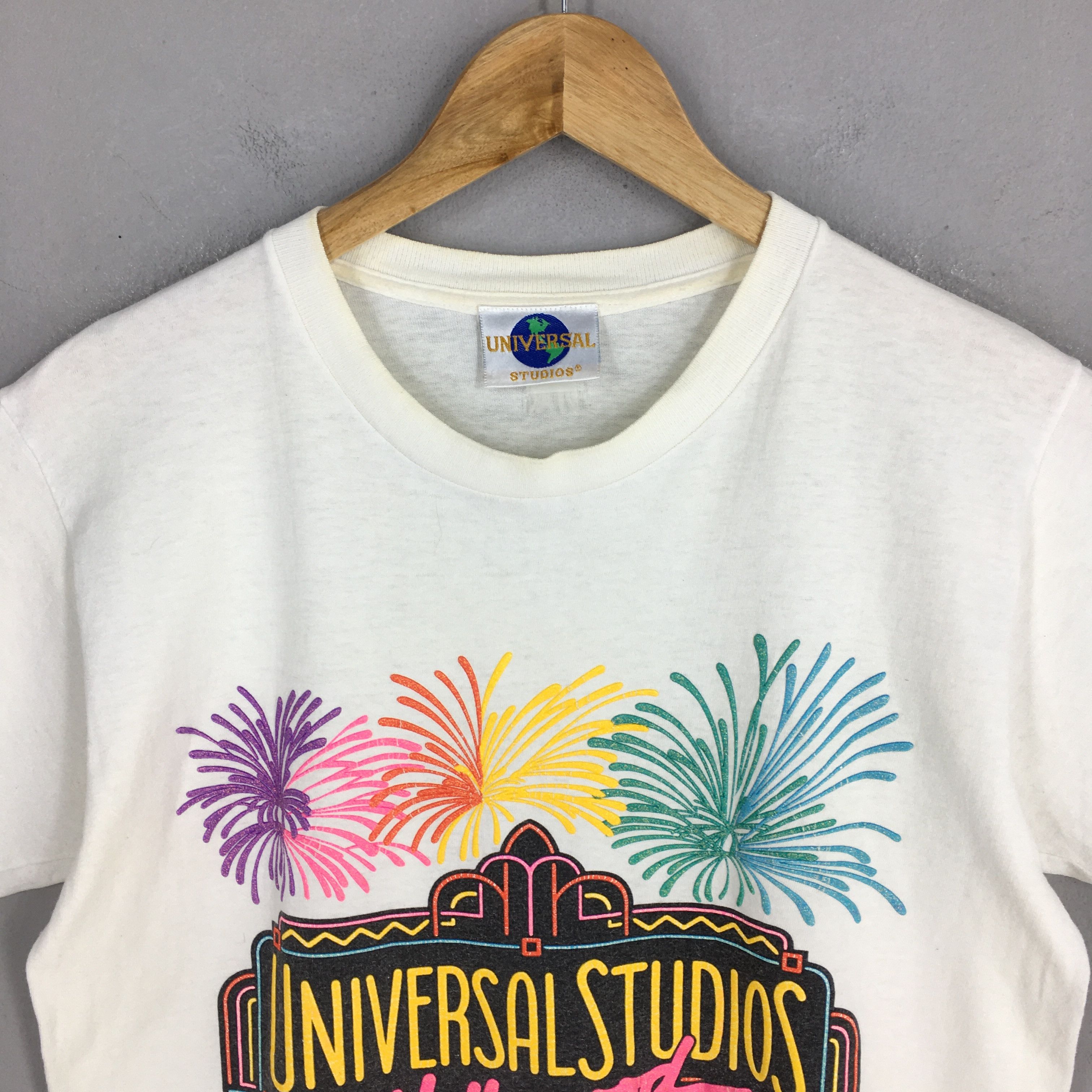 Universal Studios Vintage Universal Studios Hollywood Usa White T shirt Medium Size US M / EU 48-50 / 2 - 2 Thumbnail