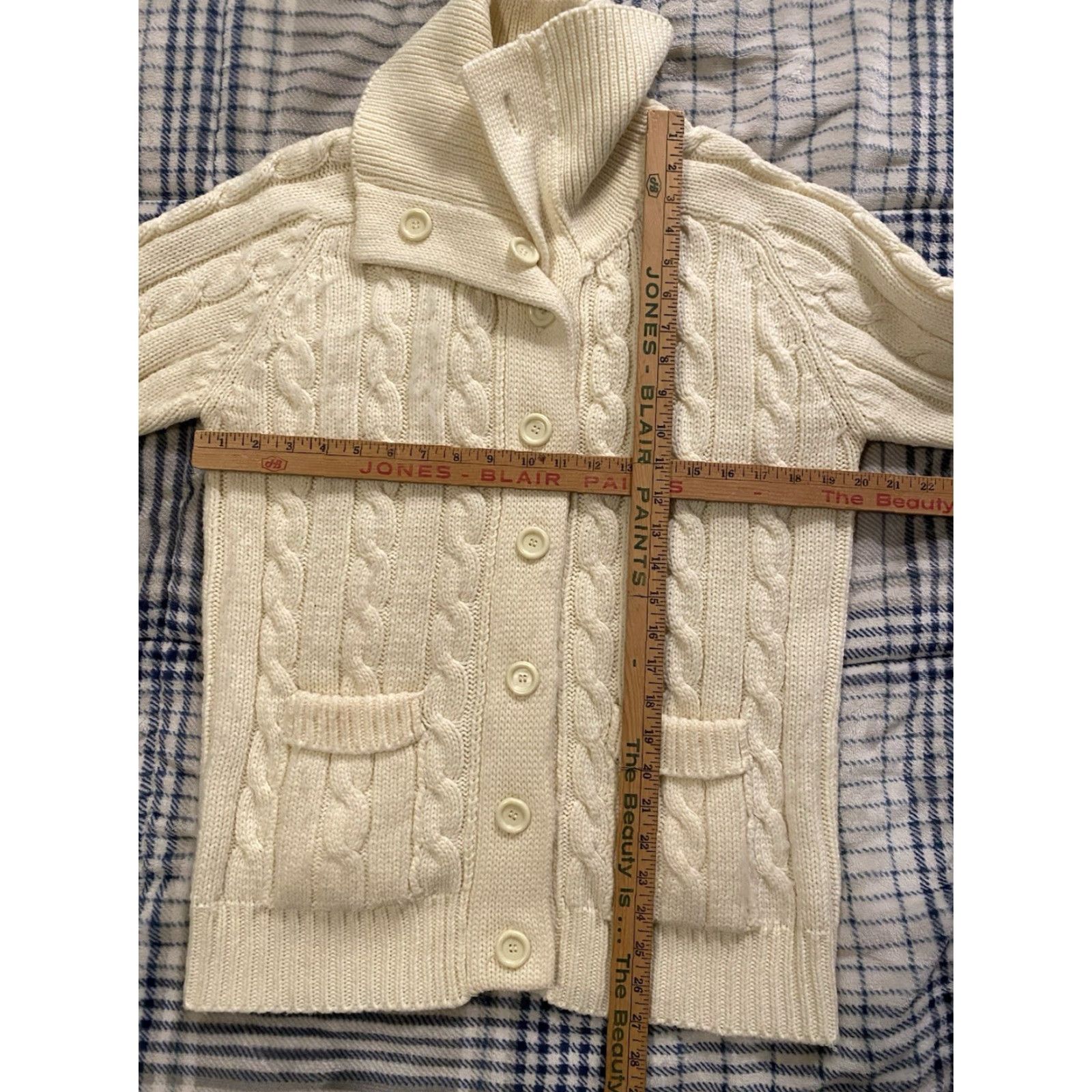 Sears VINTAGE Sears Cardigan Woman's Cable Knit Fisherman Shawl Collar Medium 1970s Ivory M Regular Casual Arts & Crafts Size M / US 6-8 / IT 42-44 - 4 Thumbnail