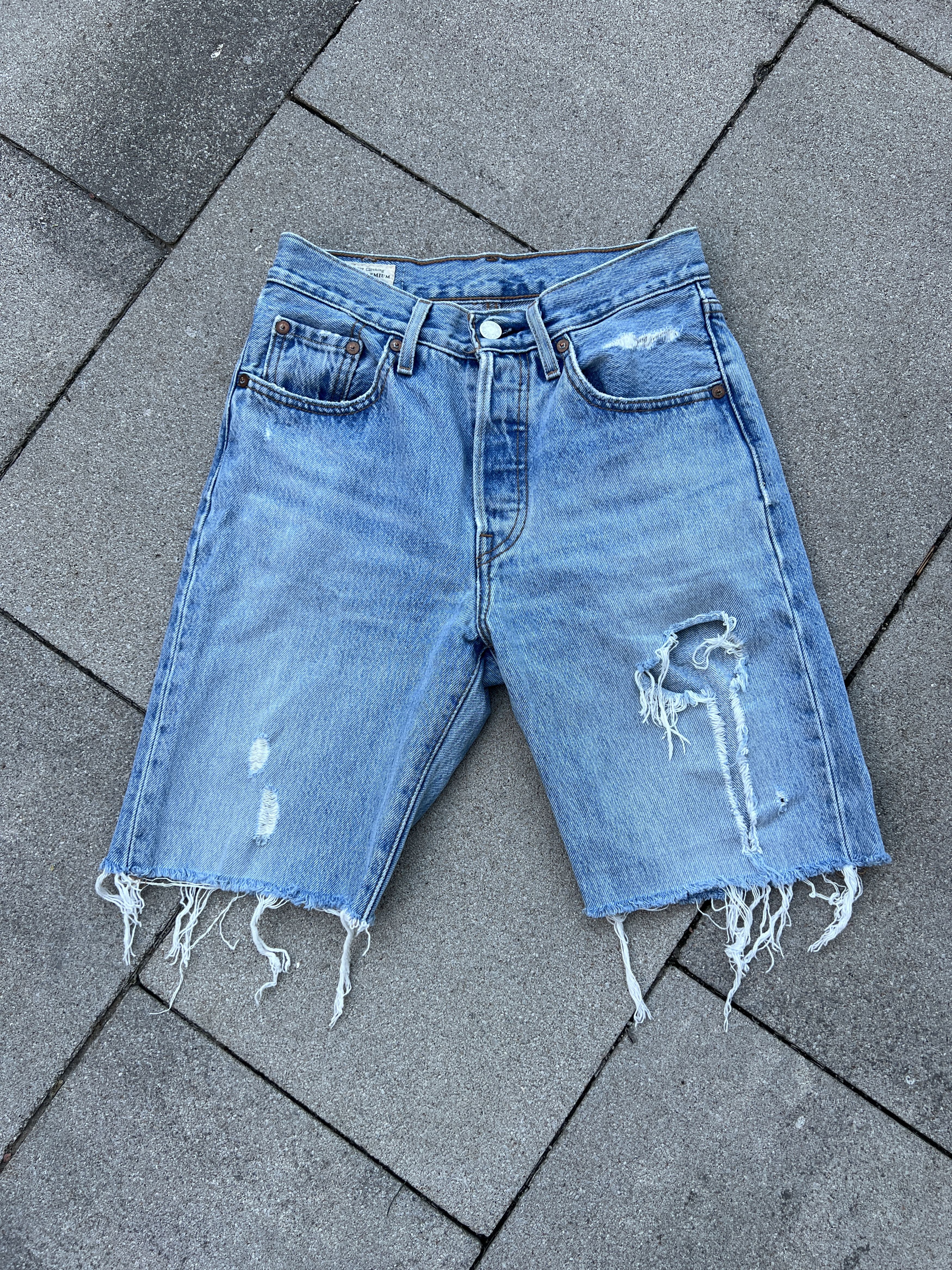 Levi's Levis Premium Big E Custom Cut Distressed Shorts Size 24" / US 00 / IT 34 - 1 Thumbnail