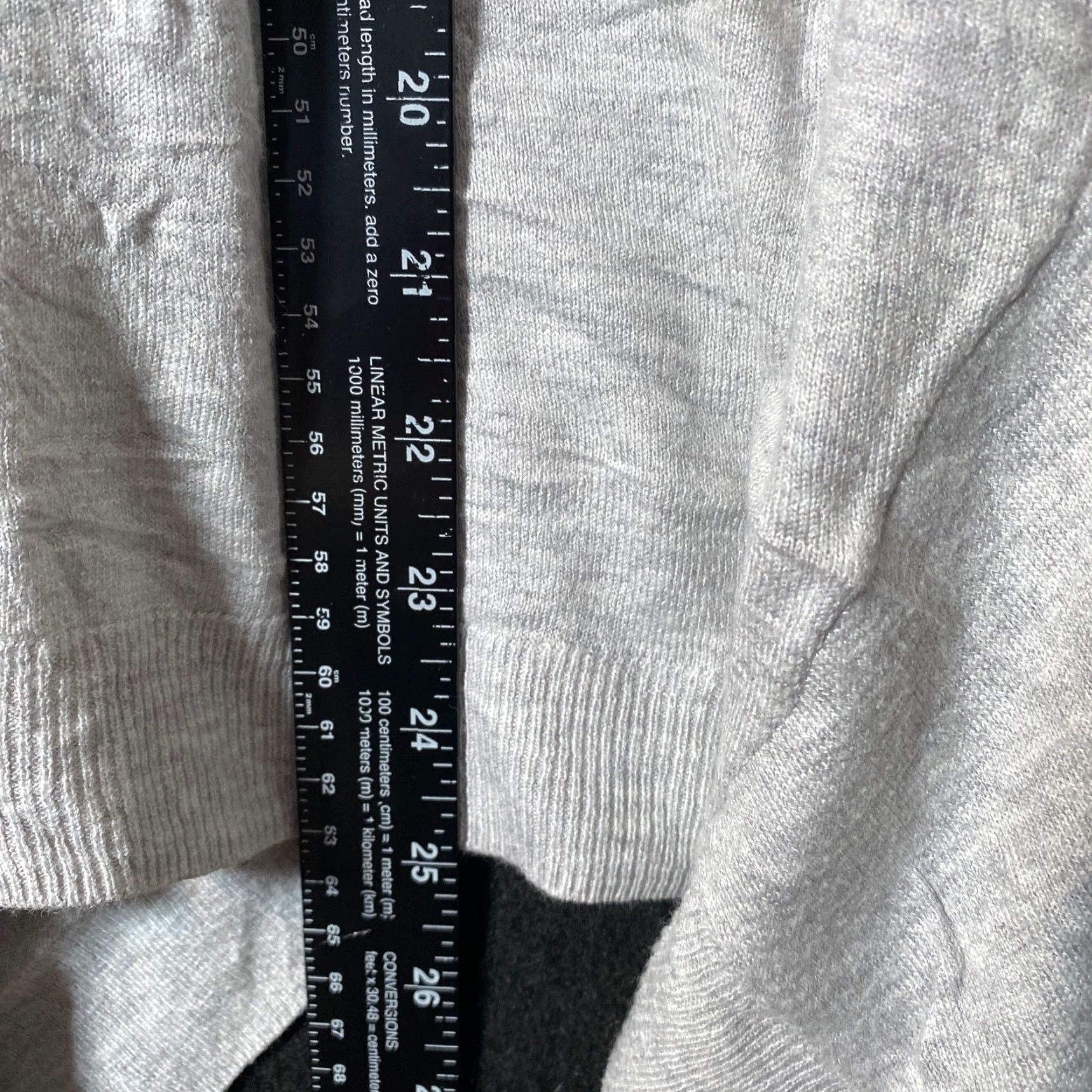 Vintage Chicos Womens Sweater Gray Featherweight Cashmere Blend Asymmetrical 2 (L) Size L / US 10 / IT 46 - 7 Thumbnail