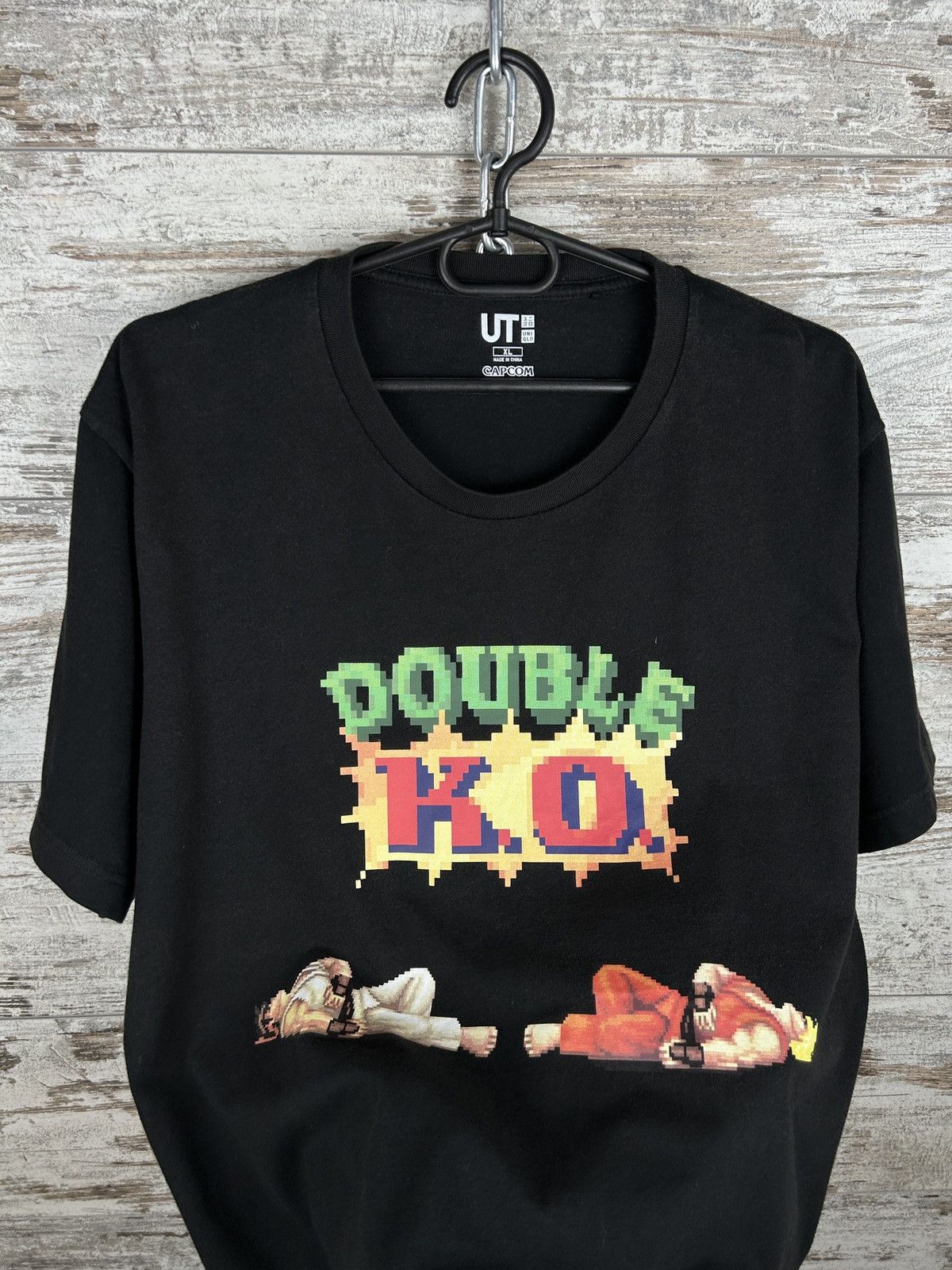 Japanese Brand × Uniqlo Mens Vintage Uniqlo Capcom T-shirt y2k Japanese style tee Size US XL / EU 56 / 4 - 5 Thumbnail