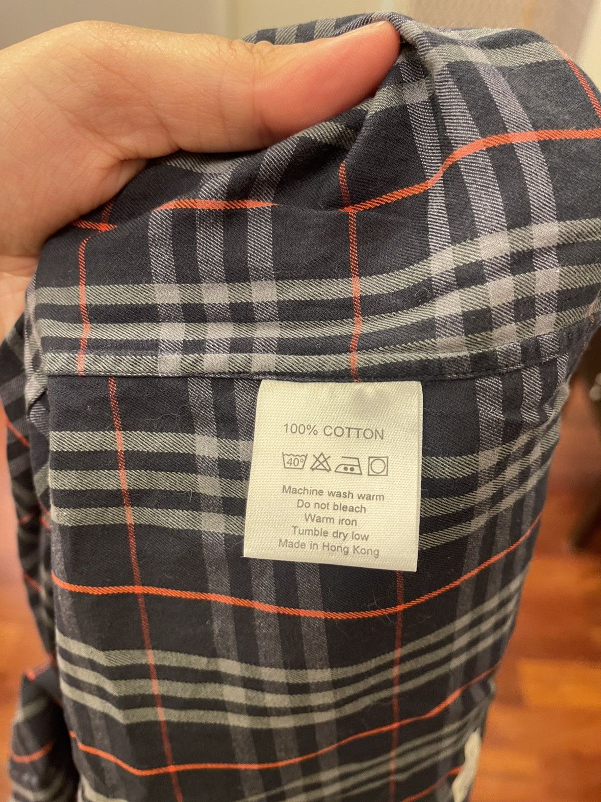Burberry Burberry Plaid Button-Down Shirt Size US M / EU 48-50 / 2 - 4 Thumbnail