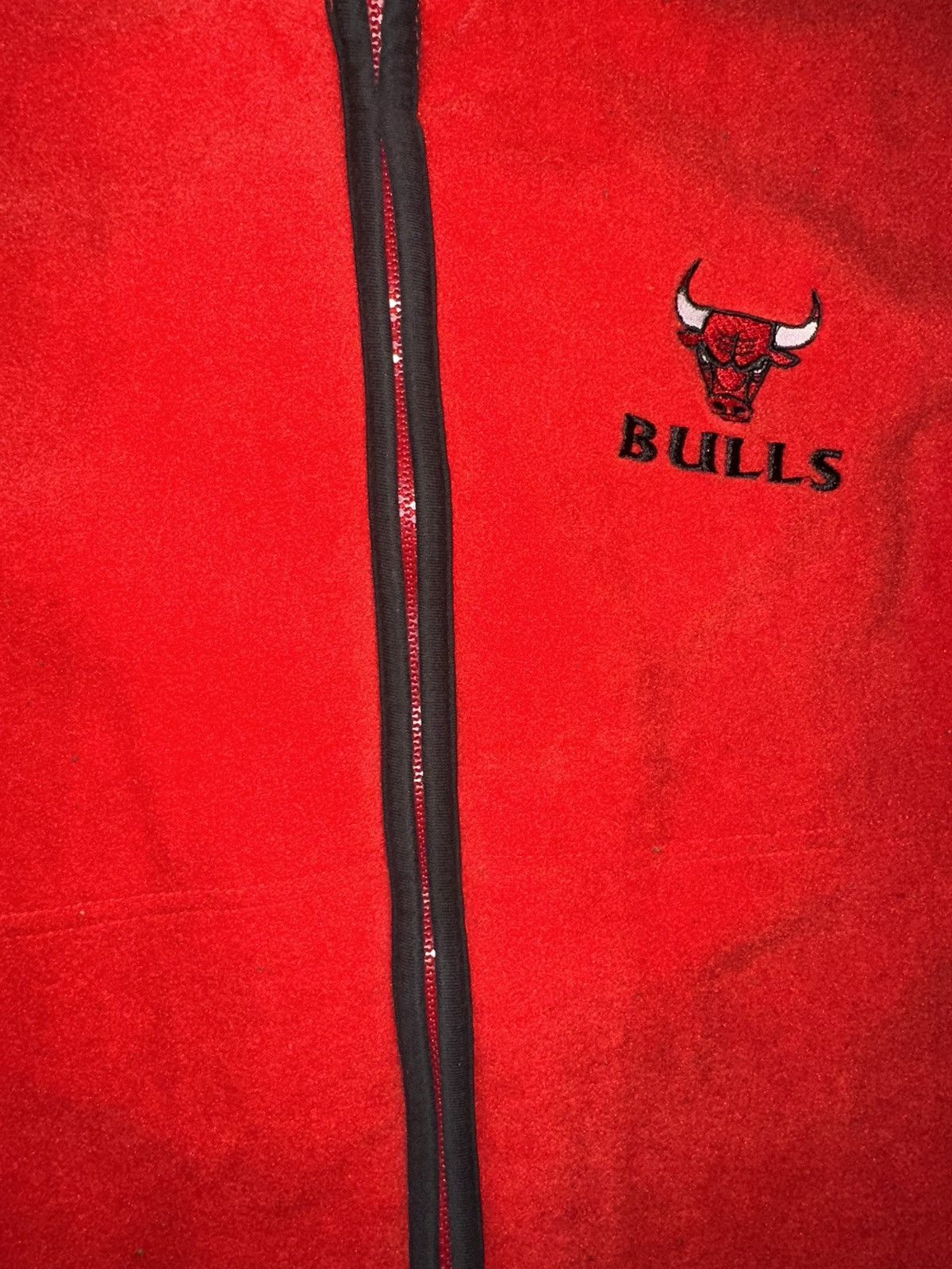 Pro Edge Vintage Chicago Bulls NBA Pro Edge full zip fleece vest red Size US M / EU 48-50 / 2 - 3 Thumbnail