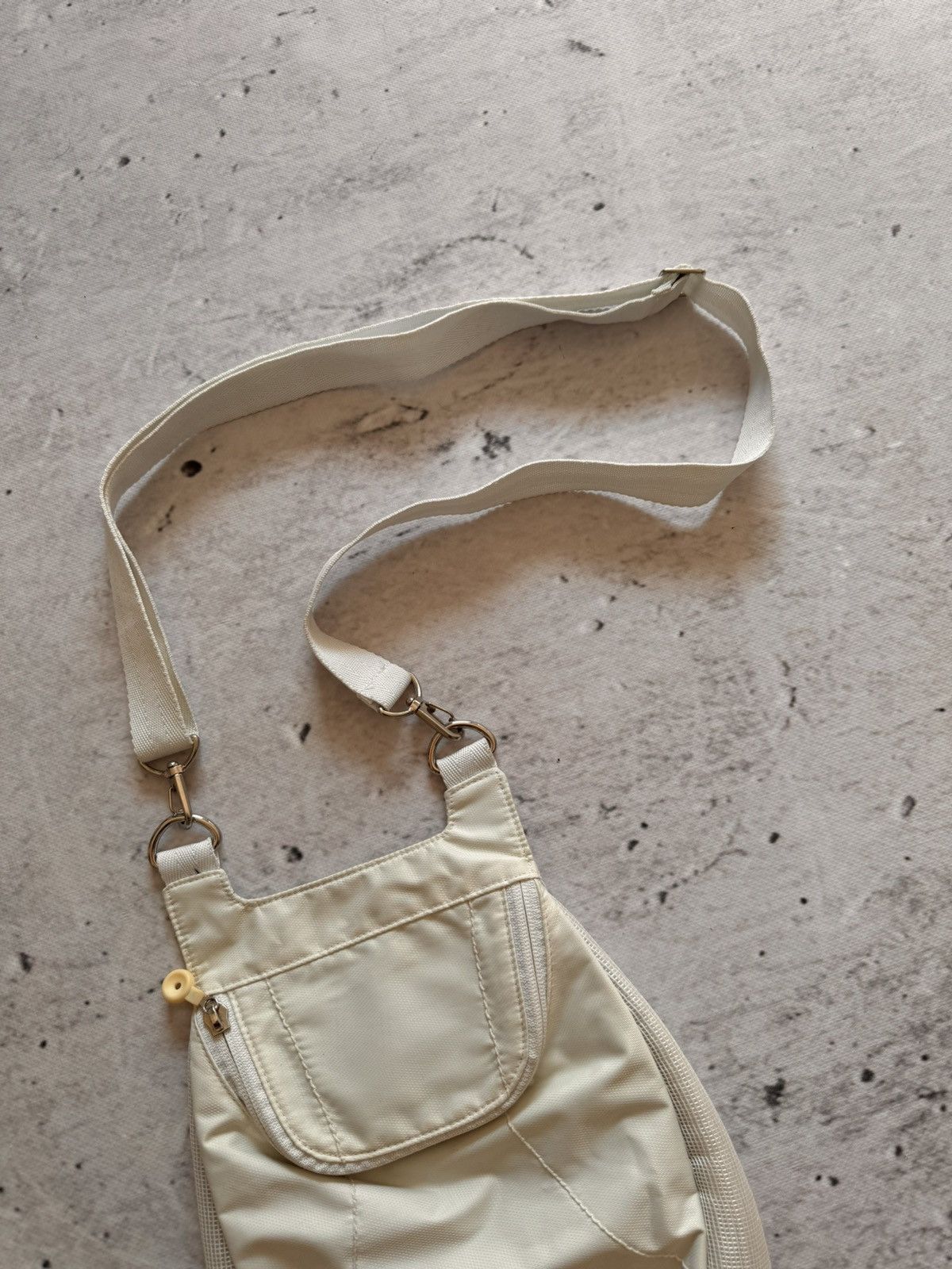 Nike × Vintage NIKE VINTAGE BASIC SLING BAG DRIP DROLL Size ONE SIZE - 3 Thumbnail