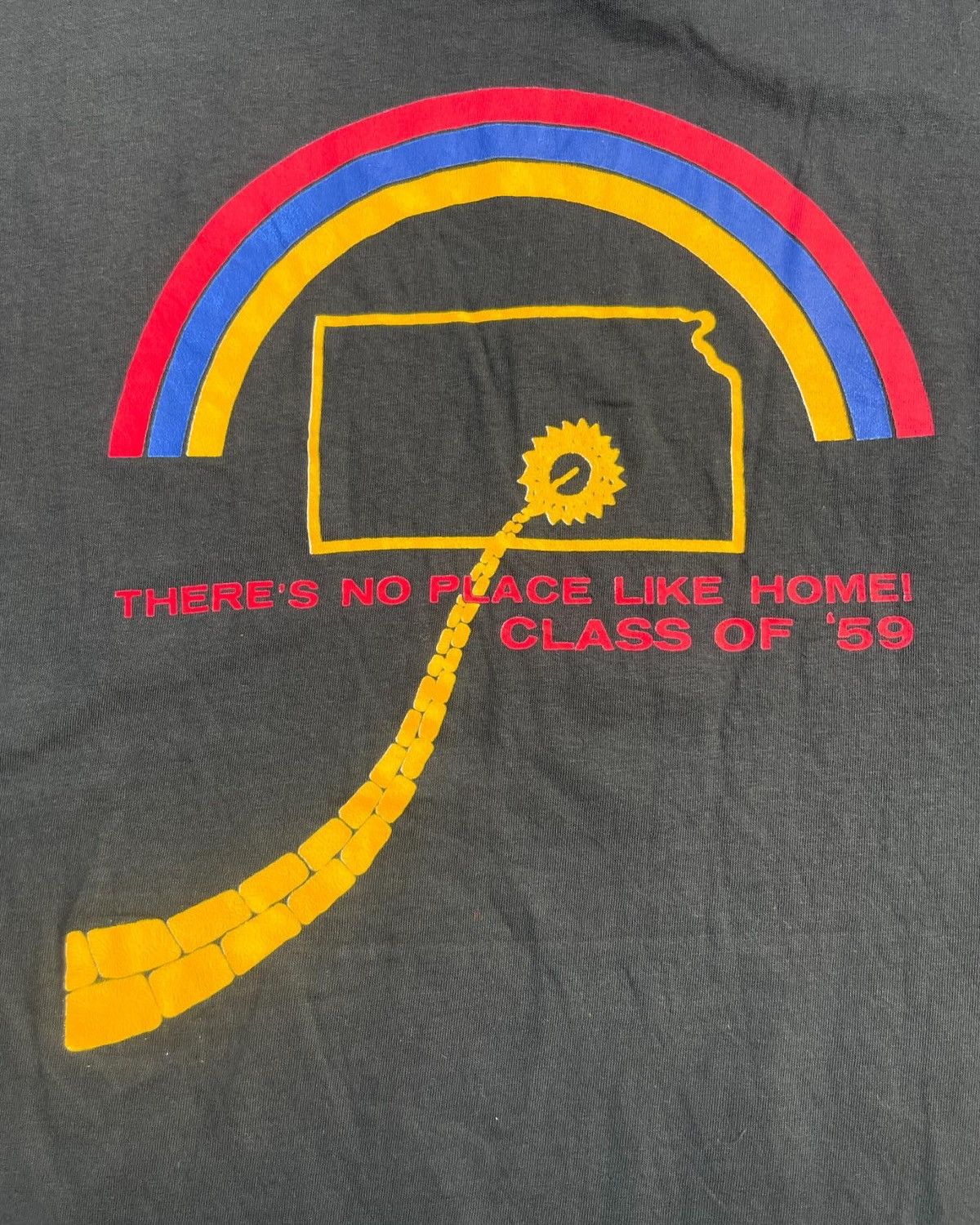 Vintage Vintage Follow The Yellow Brick Road Tshirt Size US XL / EU 56 / 4 - 12 Thumbnail