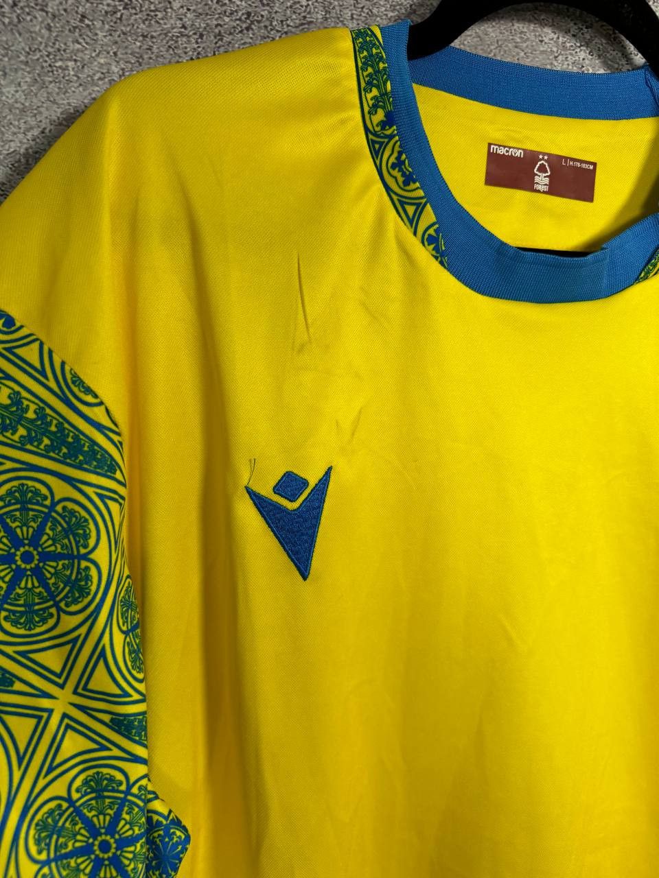 Macron × Vintage Vintage Nottingham Forest 2022/23 Macron Soccer Jersey Size US L / EU 52-54 / 3 - 7 Thumbnail