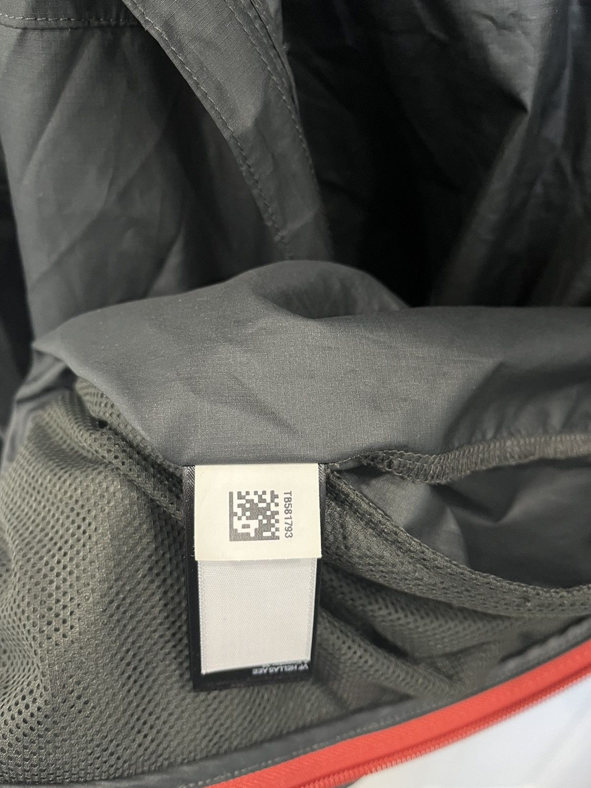 The North Face The North Face Windbreaker - Men's Small Size US S / EU 44-46 / 1 - 4 Thumbnail