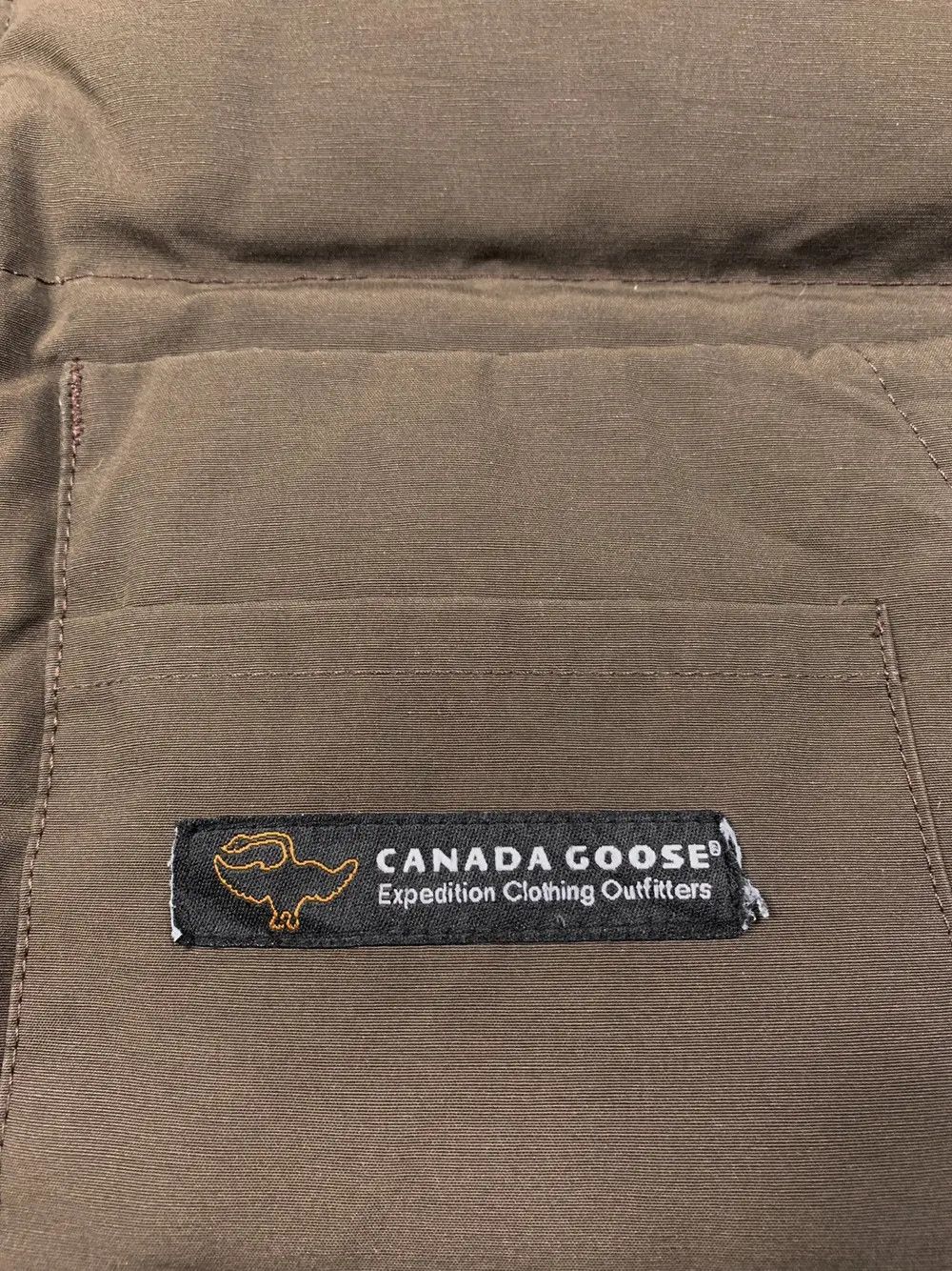 Canada Goose Vintage 00s Canada Goose Brown Down Puffer Vest Jacket Size US S / EU 44-46 / 1 - 6 Thumbnail