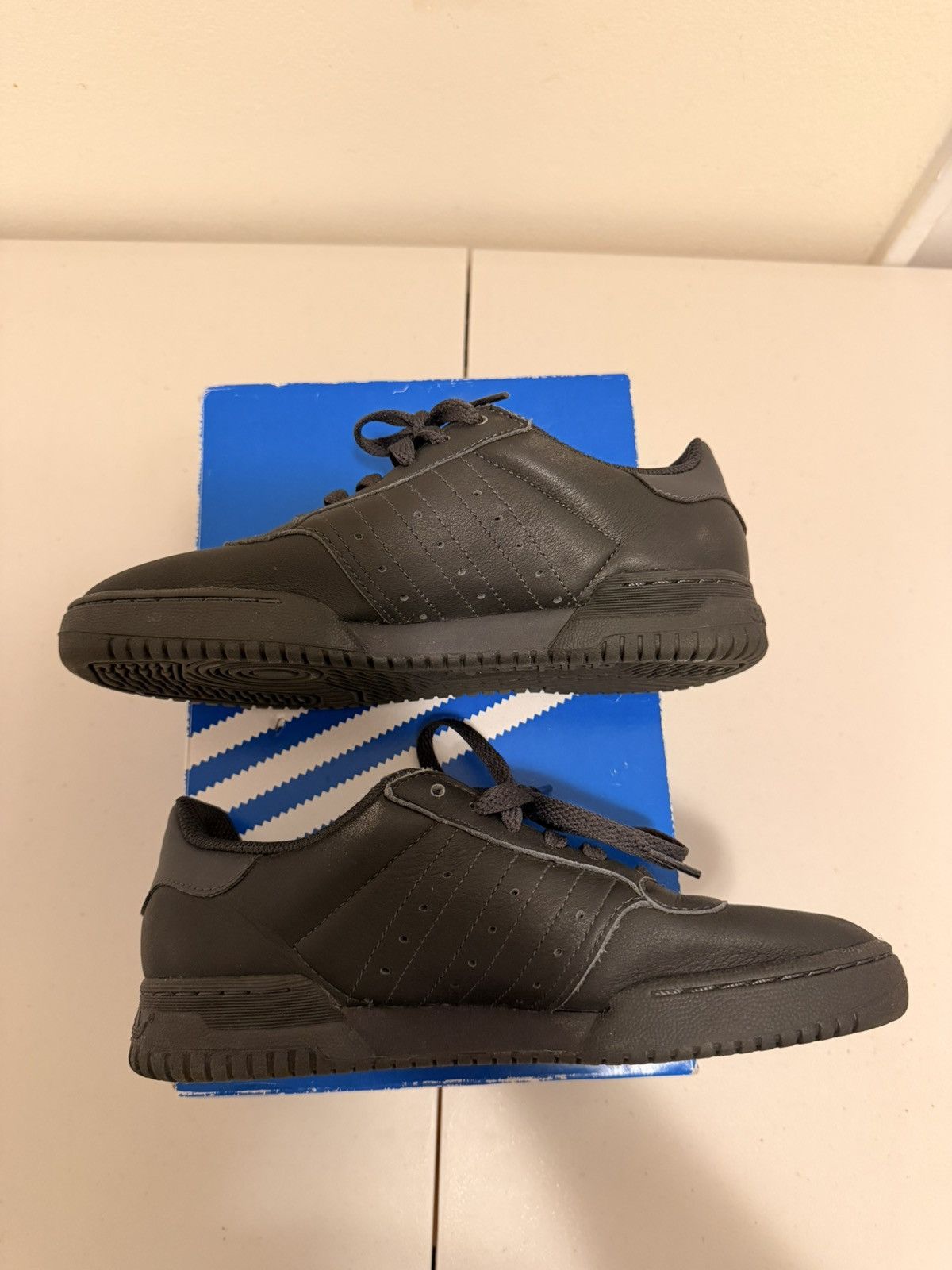 Yeezy Yeezy Powerphase Black Size 4 men / 5.5 women Size US 5.5 / IT 35.5 - 6 Thumbnail