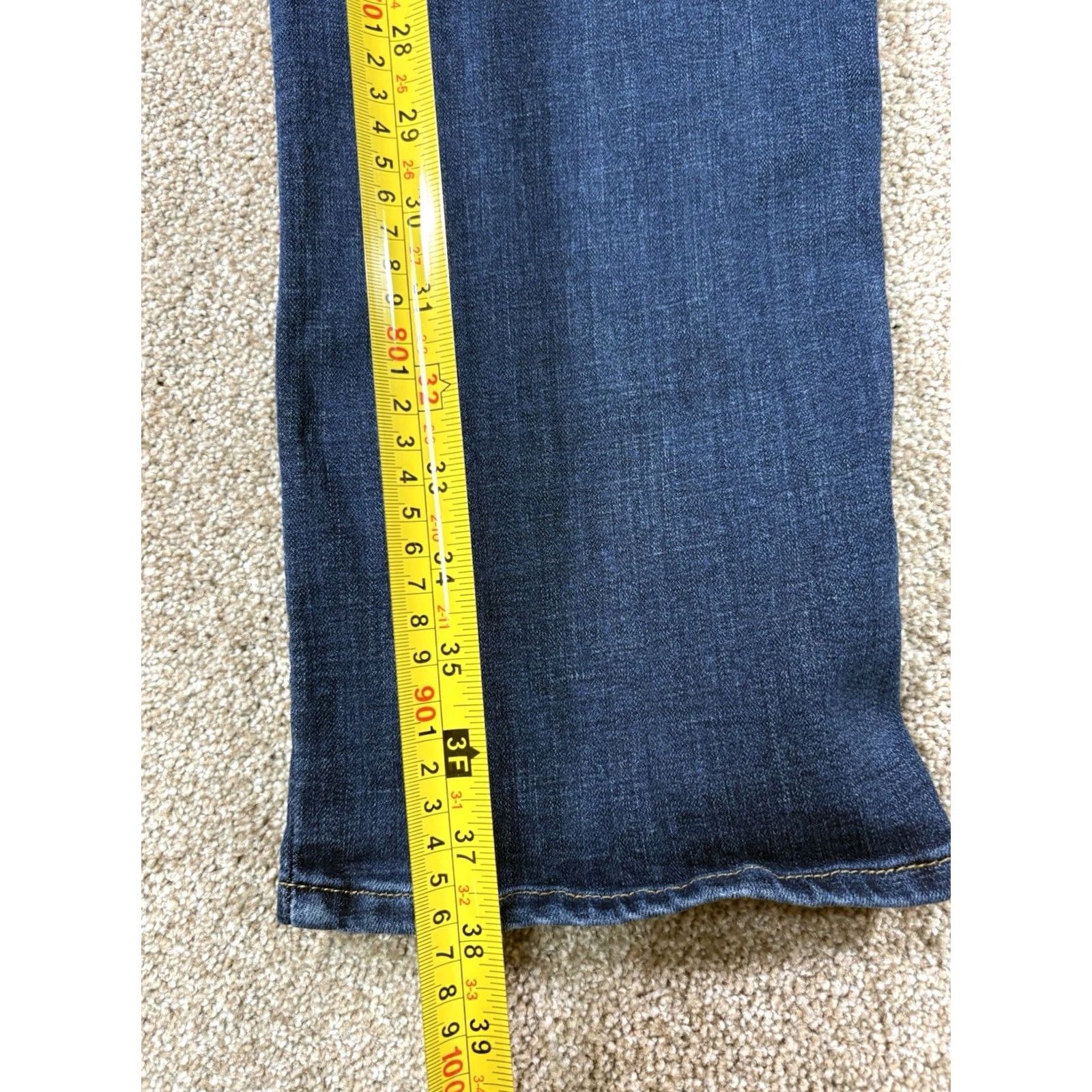 Levi's VINTAGE Levi’s Women’s Classic Straight Jeans Shirt? Size 24" / US 00 / IT 34 - 6 Thumbnail