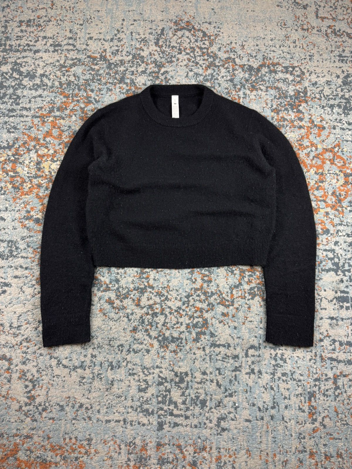 Lululemon Lululemon alpaca hair wool blend cropped fit sweater knit Size XL / US 12-14 / IT 48-50 - 1 Thumbnail
