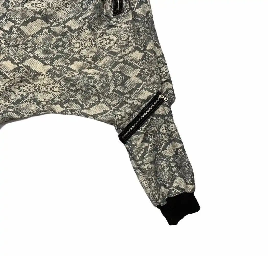 Japanese Brand Japanese HipHop Rapper Spring Waist Cropped Drop Pants Size US 32 / EU 48 - 5 Thumbnail