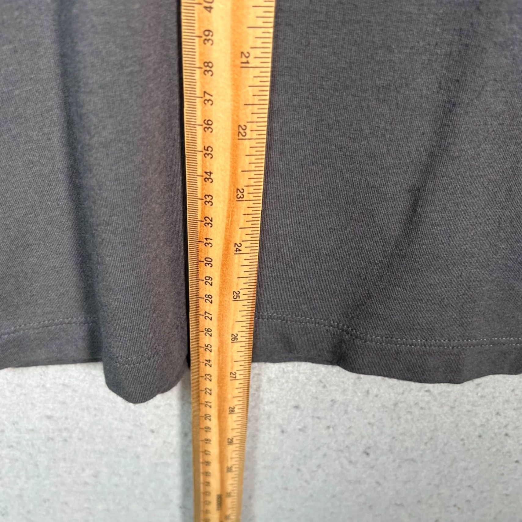 John Varvatos John Varvatos Gray Long Sleeve Shirt Mens Size Small Zipper Details Cotton Modal Crew Neck Shirt (Vintage) Size US S / EU 44-46 / 1 - 6 Thumbnail