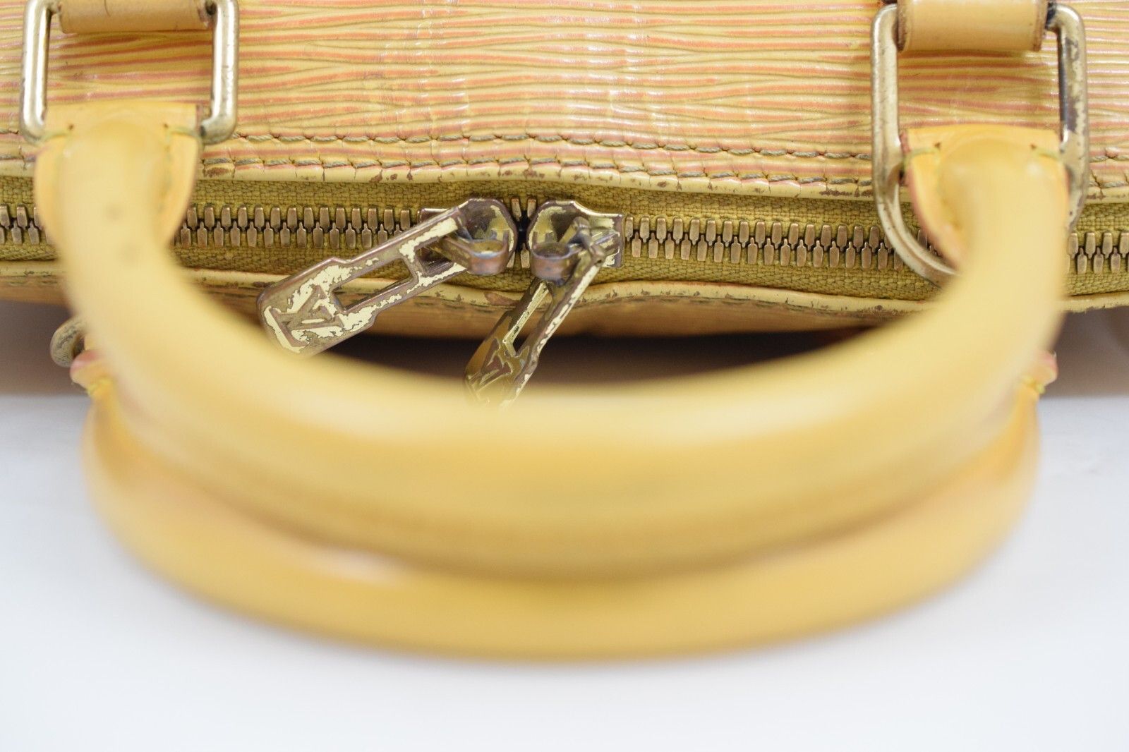 Louis Vuitton Louis Vuitton Alma Hand Bag Epi Leather Yellow M52149 Size ONE SIZE - 8 Thumbnail