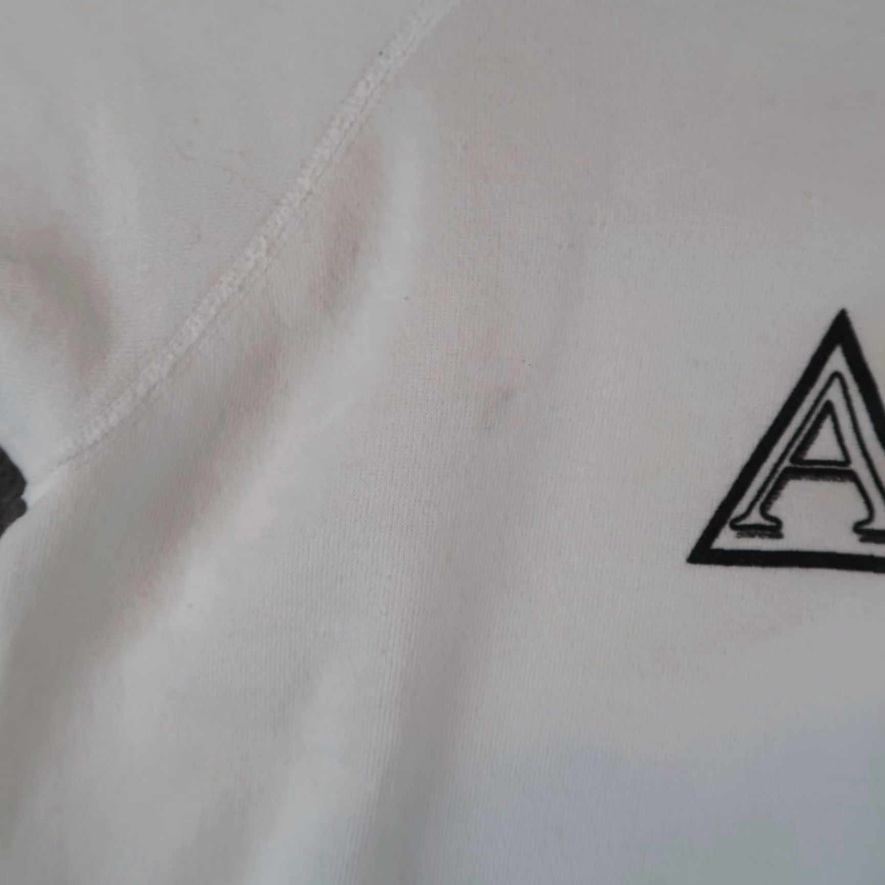 VINTAGE Hanes Sweatshirt Unisex XL Crew Neck White 80s Vintage Raglan Graphic Print All Seasons Activewear Reading Book Club Jane Austen