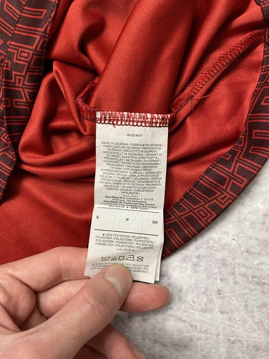 Nike Liverpool Nike soccer jersey 22/23 Size US S / EU 44-46 / 1 - 7 Thumbnail