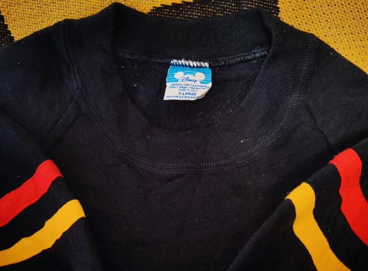 Disney Classic 80s Mickey Mouse Sweater Size US XL / EU 56 / 4 - 2 Thumbnail