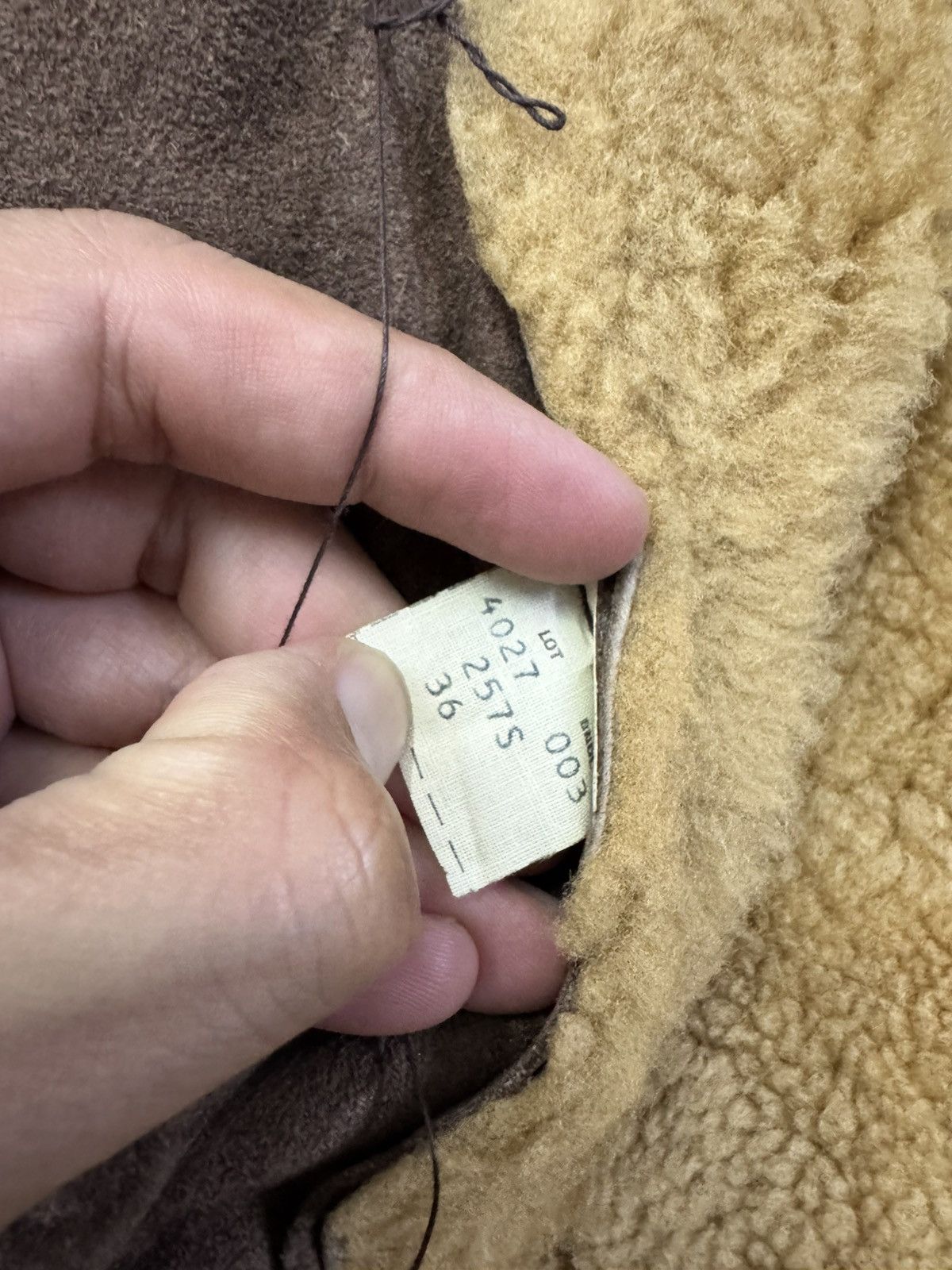 Schott VINTAGE 1980s SCHOTT B-3 SHEARLING JACKET Size US M / EU 48-50 / 2 - 4 Thumbnail