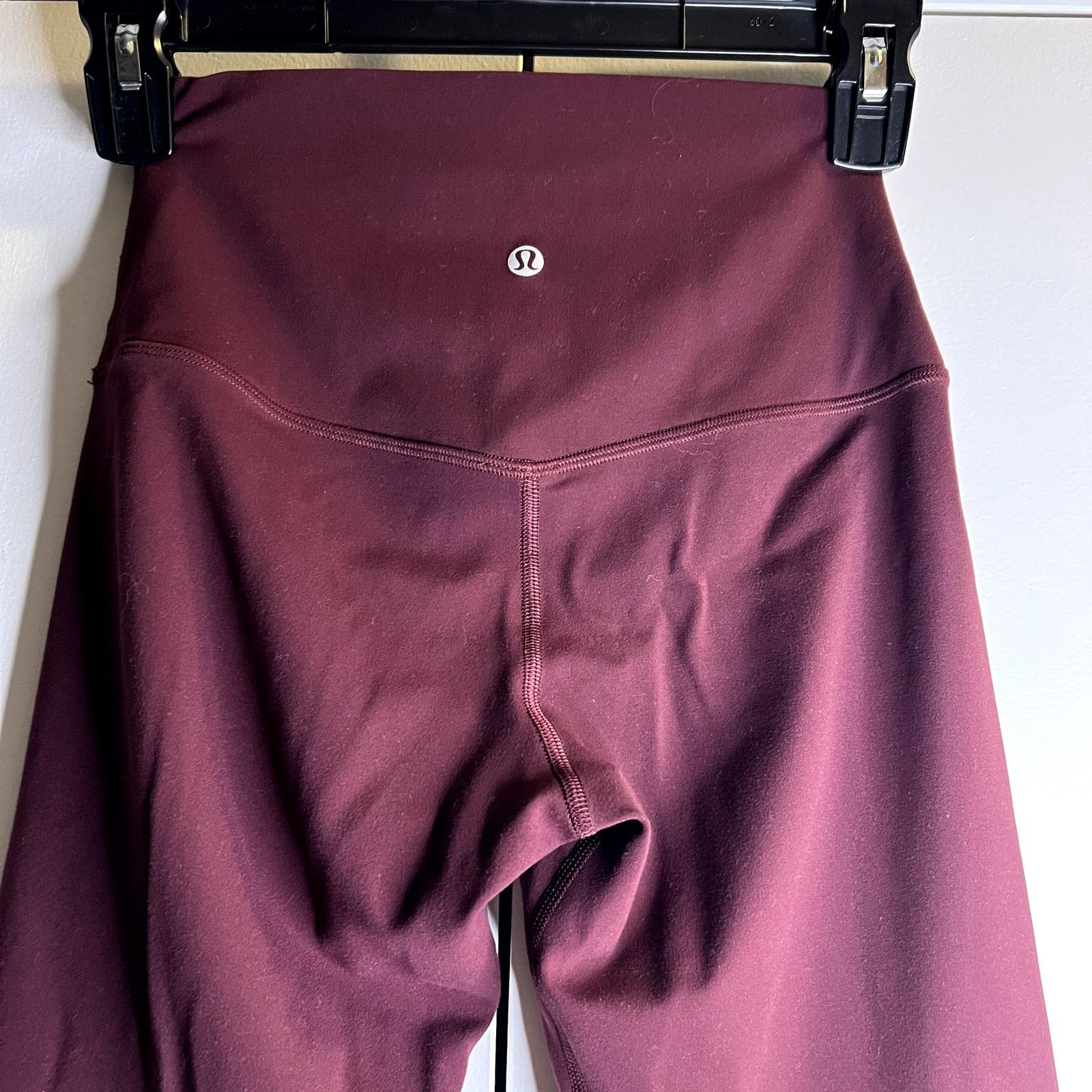 Lululemon Lululemon Align High Rise Leggings 25' size 4 Burgundy Size 27" / US 4 / IT 40 - 4 Thumbnail