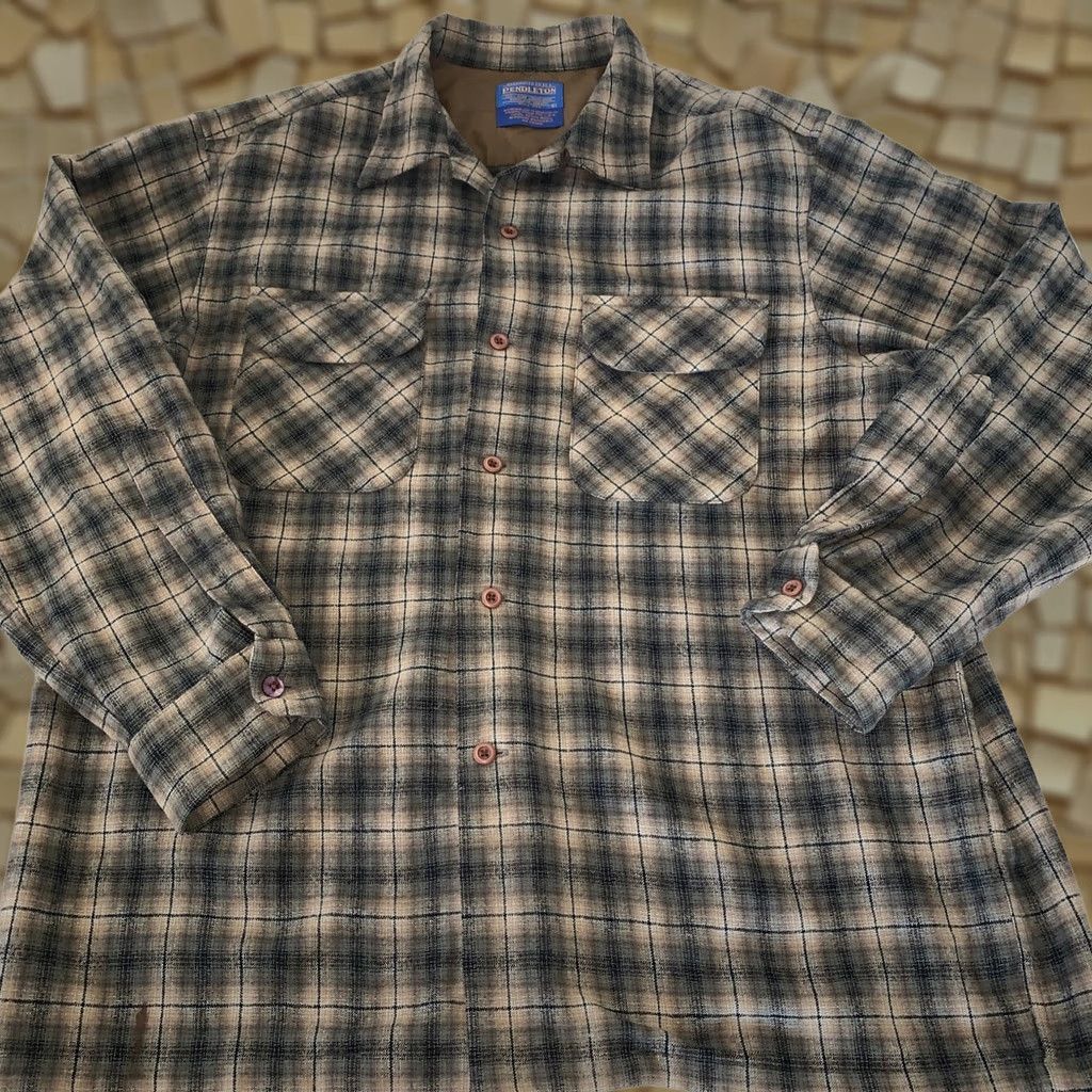 Pendleton VINTAGE Pendleton Board Shirt Wool Brown Shadow Plaid Loop Collar Mens Large Size US L / EU 52-54 / 3 - 1 Thumbnail