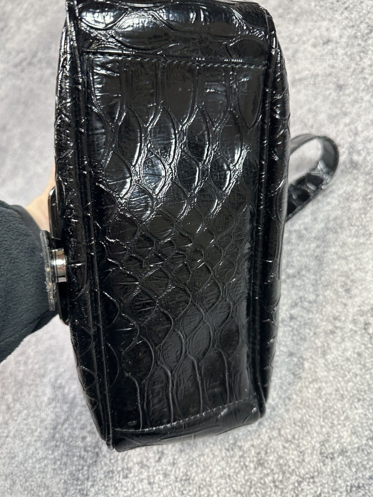 Guess Vintage Guess Cross Body Bag Rare Casual Streetwear logo VTg Size ONE SIZE - 4 Thumbnail