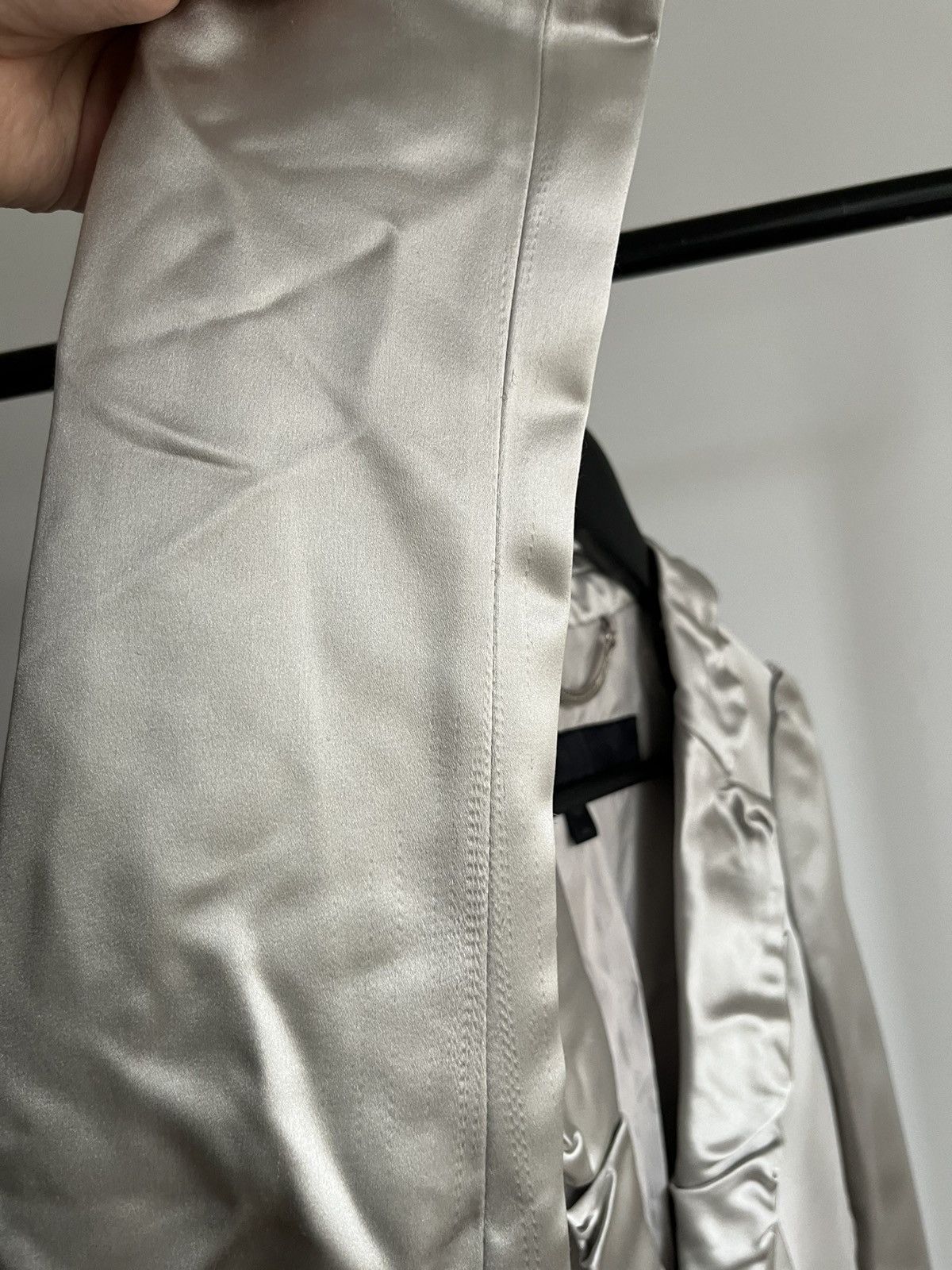 Burberry Burberry Prorsum 2010 lookbook silver satin blazer jacket Size M / US 6-8 / IT 42-44 - 19 Thumbnail