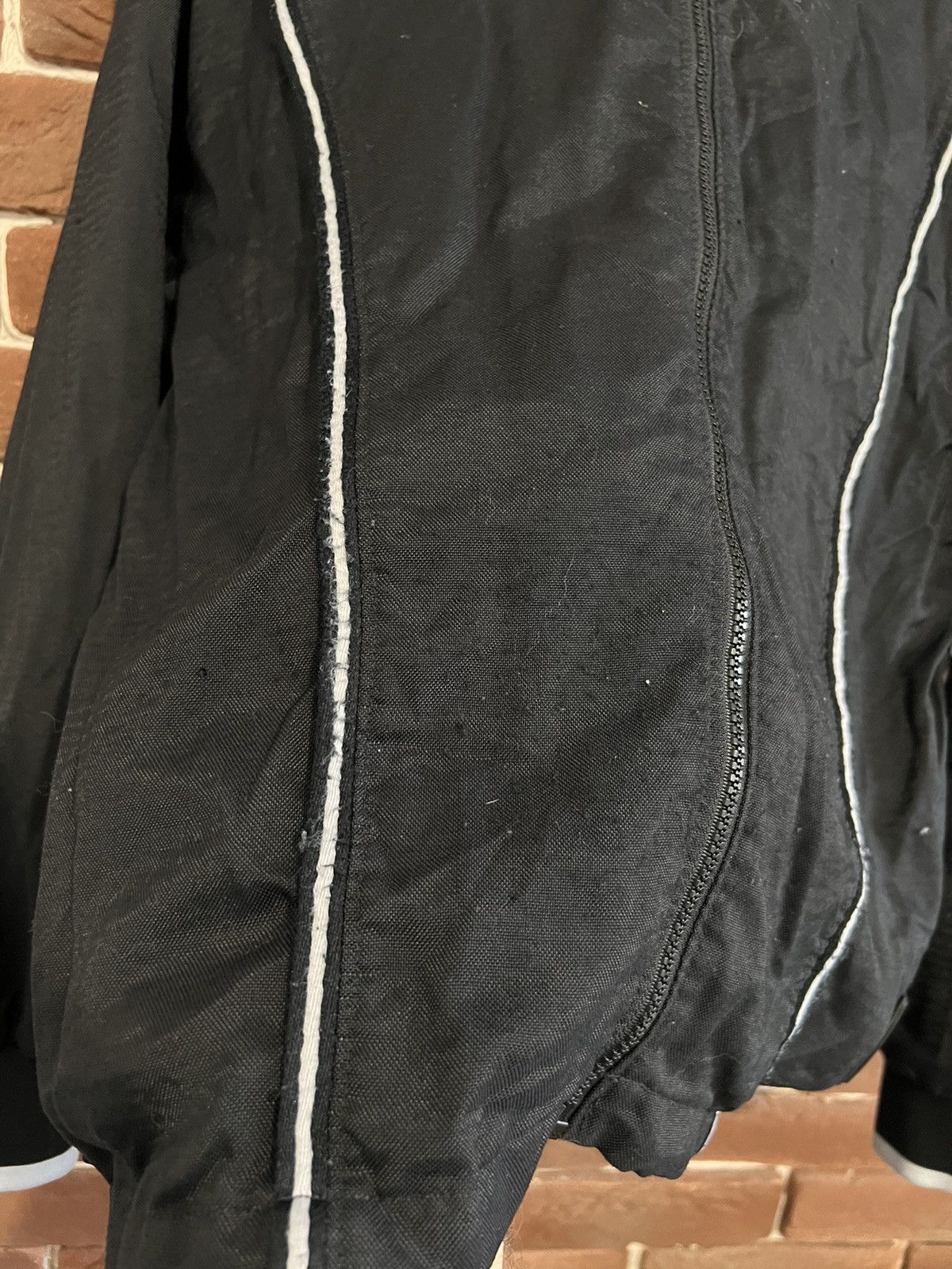 Nike Vintage 90s Nike Big Logo Windbreaker Jacket m Hype Street Size US M / EU 48-50 / 2 - 4 Thumbnail