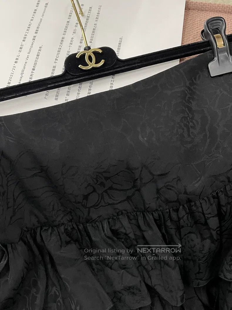 Chanel Chanel Heavy industry cake lotus leaf double C dark patter Size 25" / US 0 / IT 36 - 2 Thumbnail