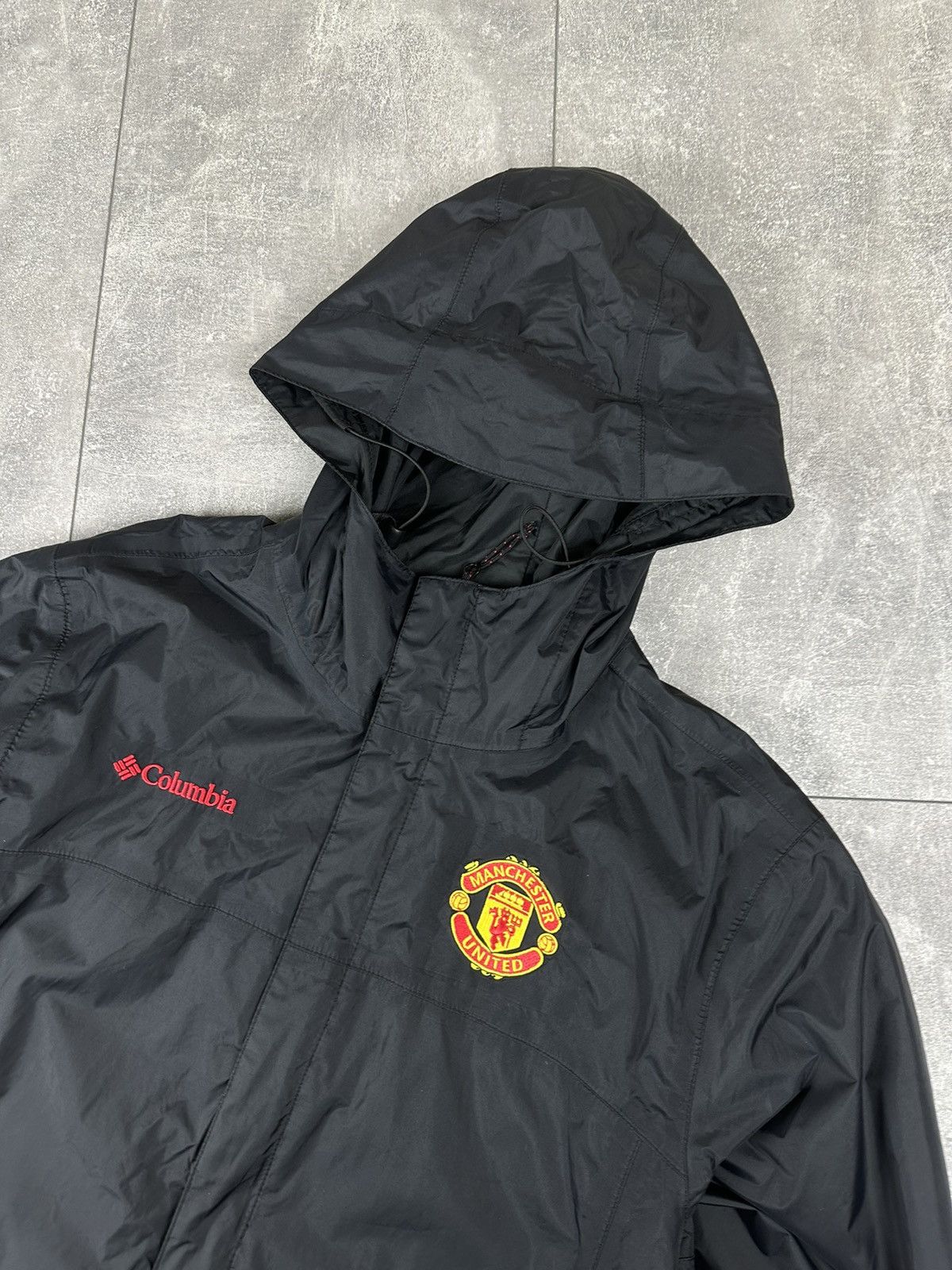 Columbia Columbia Manchester United FC Light Rain Jacket Size US M / EU 48-50 / 2 - 4 Thumbnail