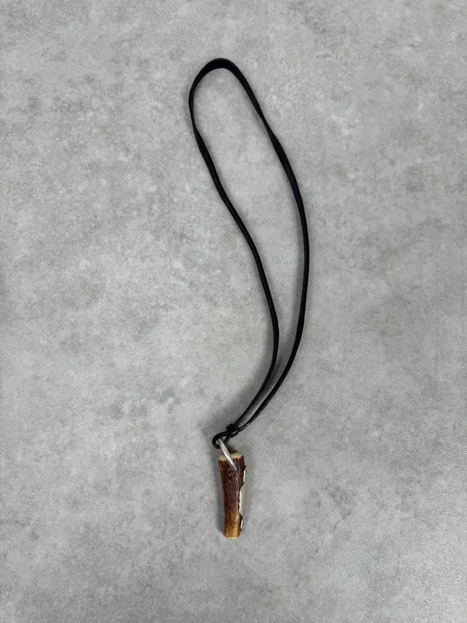 Yves Saint Laurent 2000s Yves Saint Laurent Mombasa Black Leather Horn Pendant Necklace by Tom Ford Size ONE SIZE - 6 Thumbnail