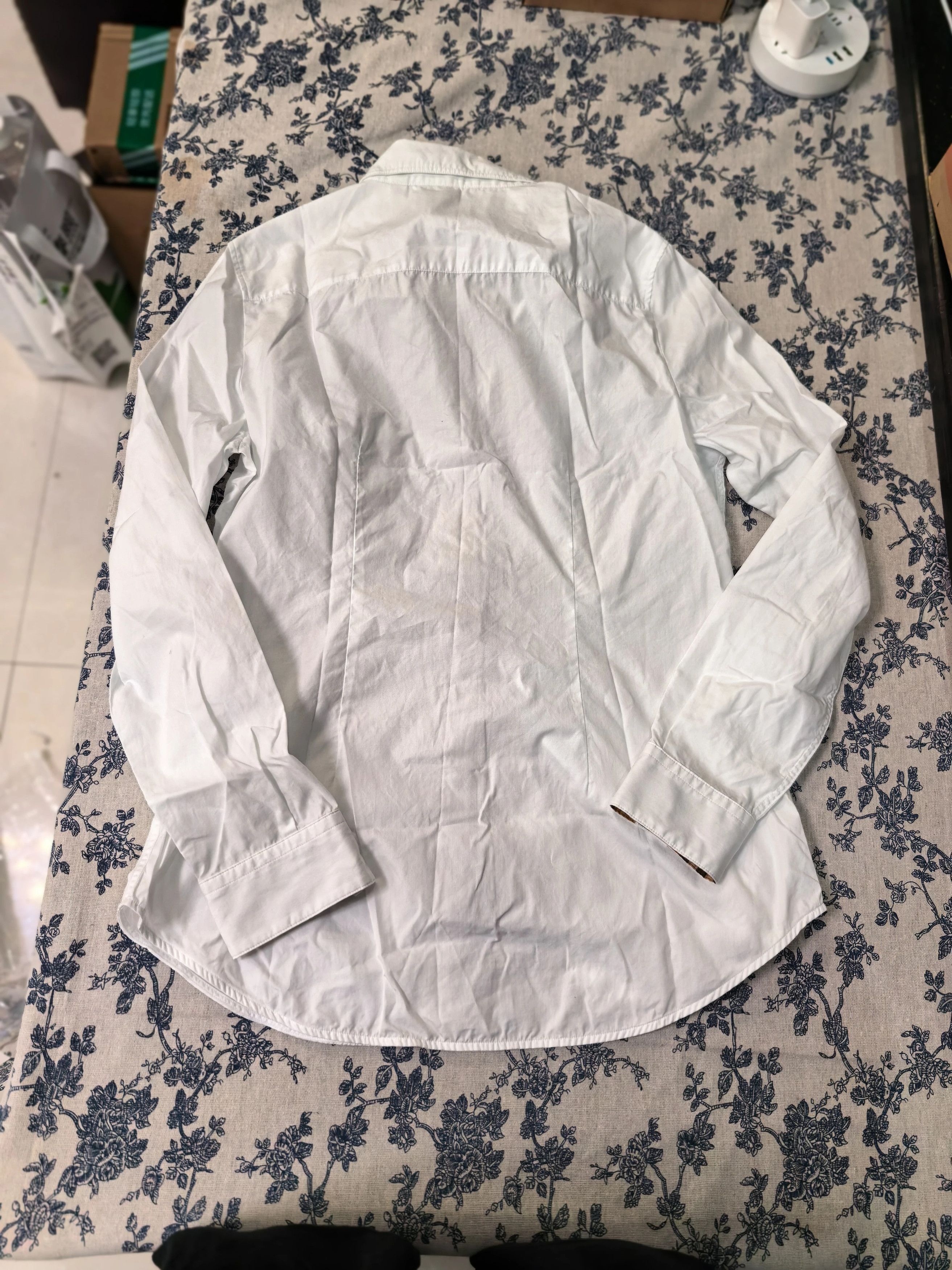 Burberry Burberry White Check Shirt UK10 Like New Size M / US 6-8 / IT 42-44 - 6 Thumbnail