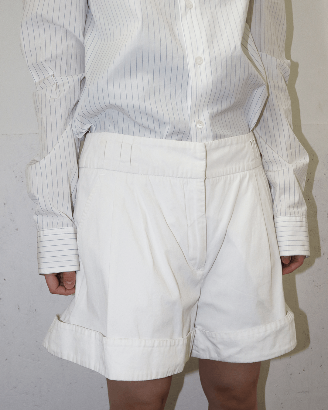 Hussein Chalayan Hussein Chalayan Two Tuck Folded Shorts Size 28" / US 6 / IT 42 - 4 Thumbnail