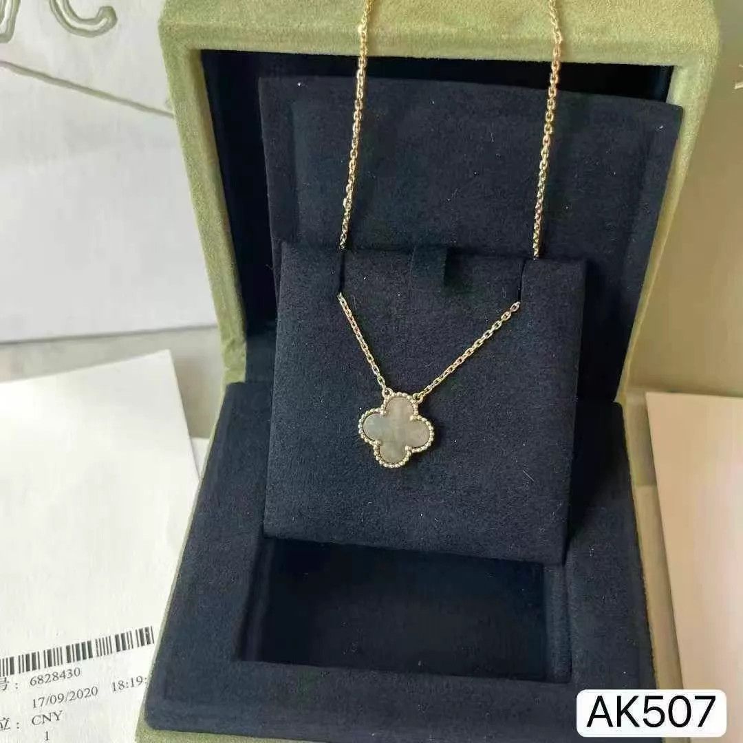 Van Cleef & Arpels VCA Mid-Gray Mother of Pearl Necklace Full Set 42cm Mint Size ONE SIZE - 7 Thumbnail