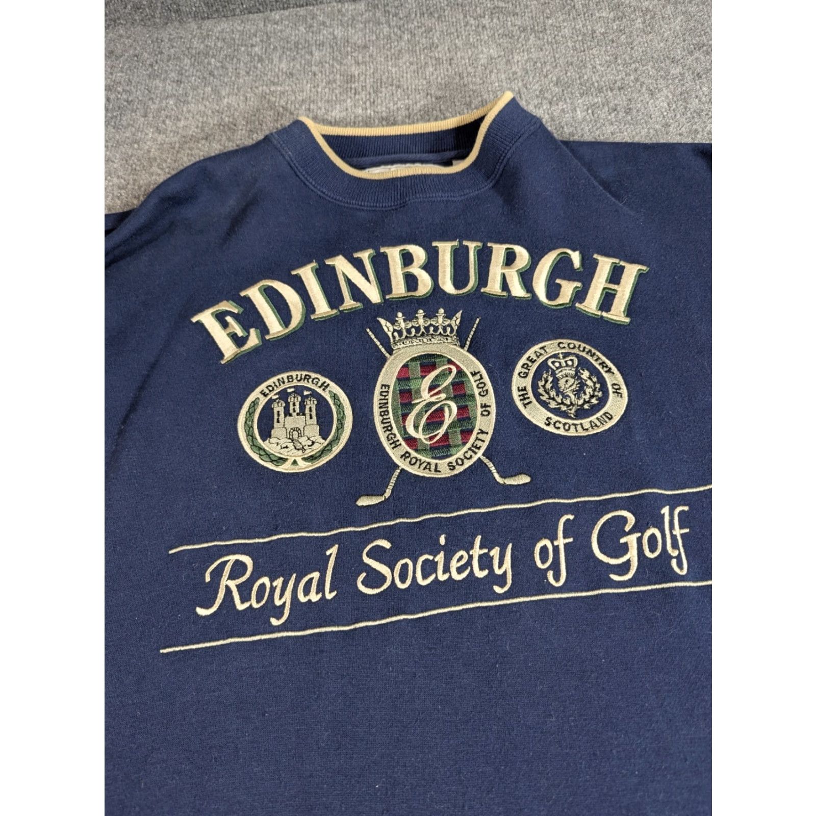 Vintage VTG Edinburgh Royal Society of Golf Sweatshirt Mens 2XL Blue Embroidered Pullover Shirt Size US XXL / EU 58 / 5 - 2 Thumbnail
