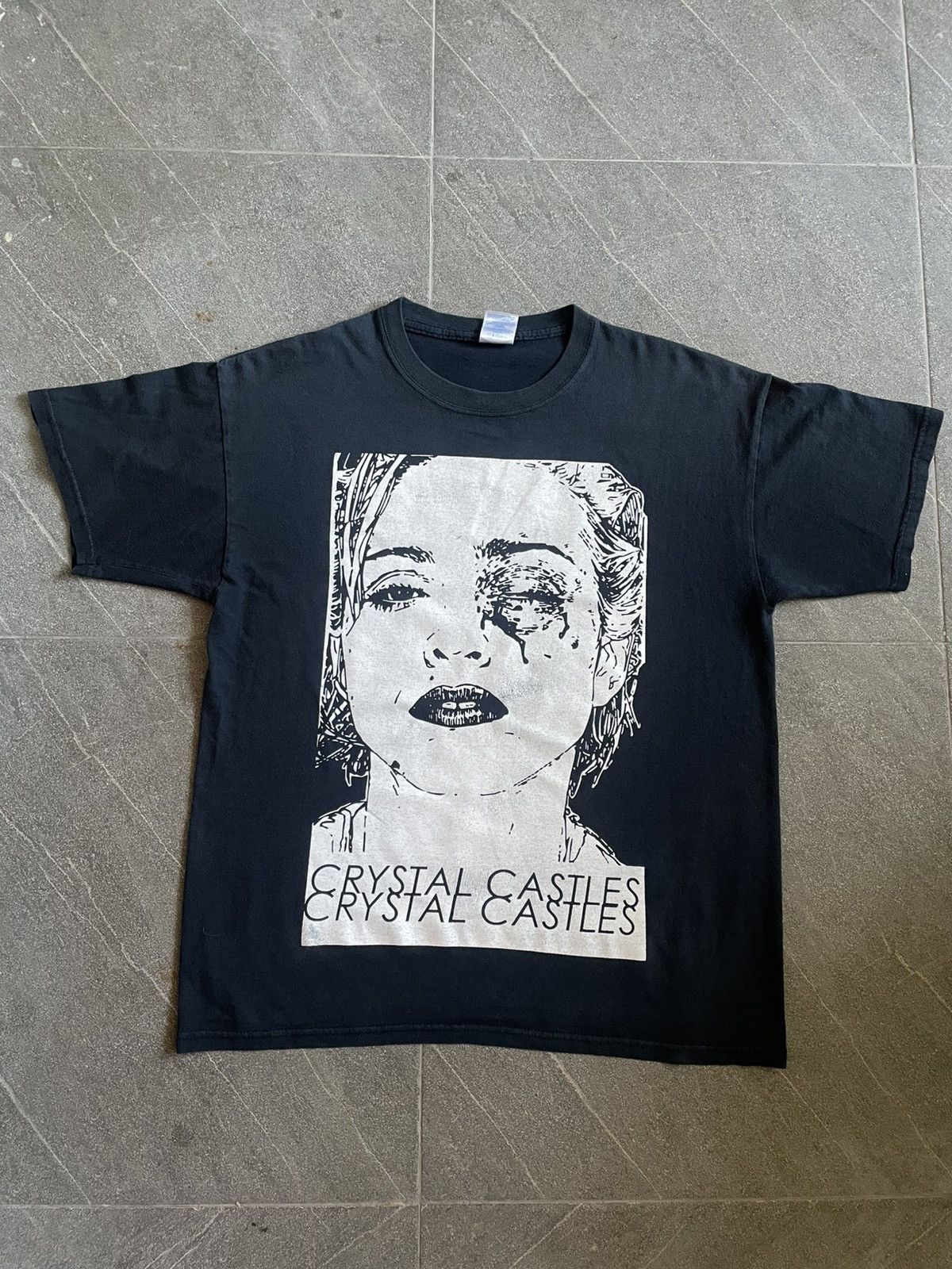 2000s Crystal Castles Madonna Black Eye OG Tees electro punk