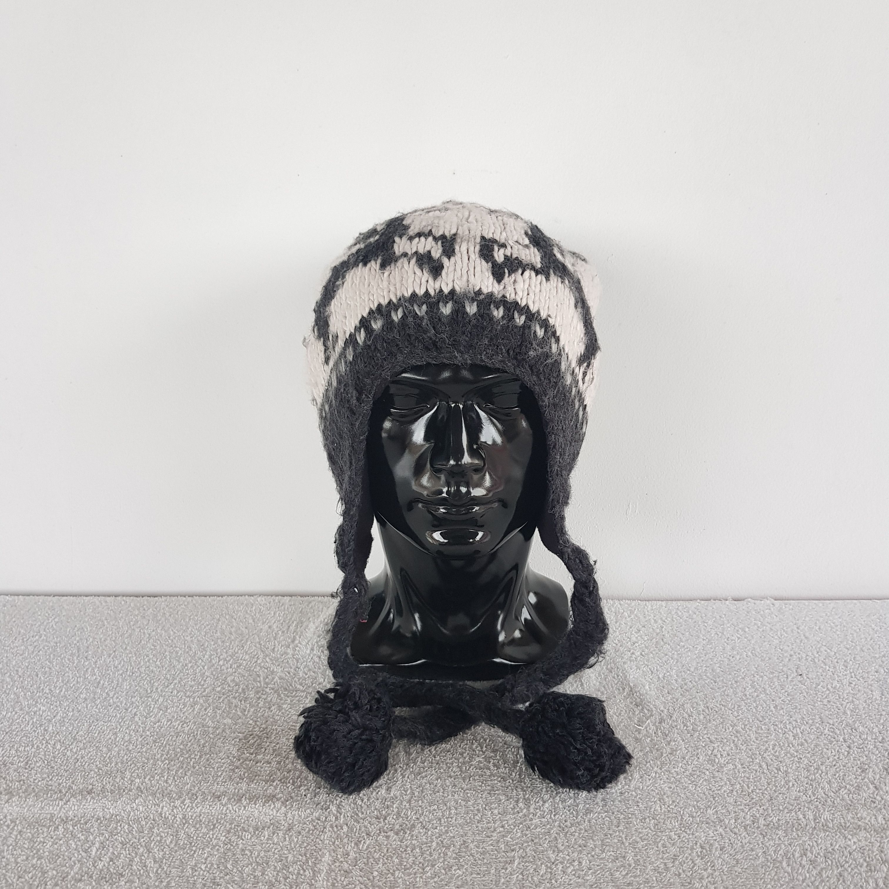 Japanese Brand Vintage 2oz Earflap Beanie Navajo Aztec Snow Caps Hats. Size ONE SIZE - 3 Thumbnail