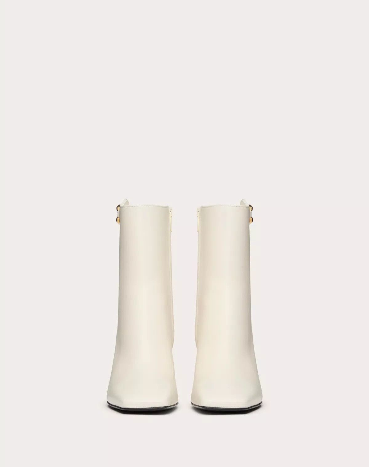 Valentino o1s1wg110625 Vlogo Bold Edition Suede Ankle Boot in White Size US 10 / IT 40 - 4 Thumbnail
