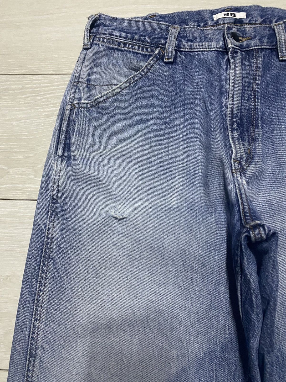 Uniqlo Vintage Uniqlo Blue Wash Taperred Leg Distressed Jeans Size US 32 / EU 48 - 7 Thumbnail