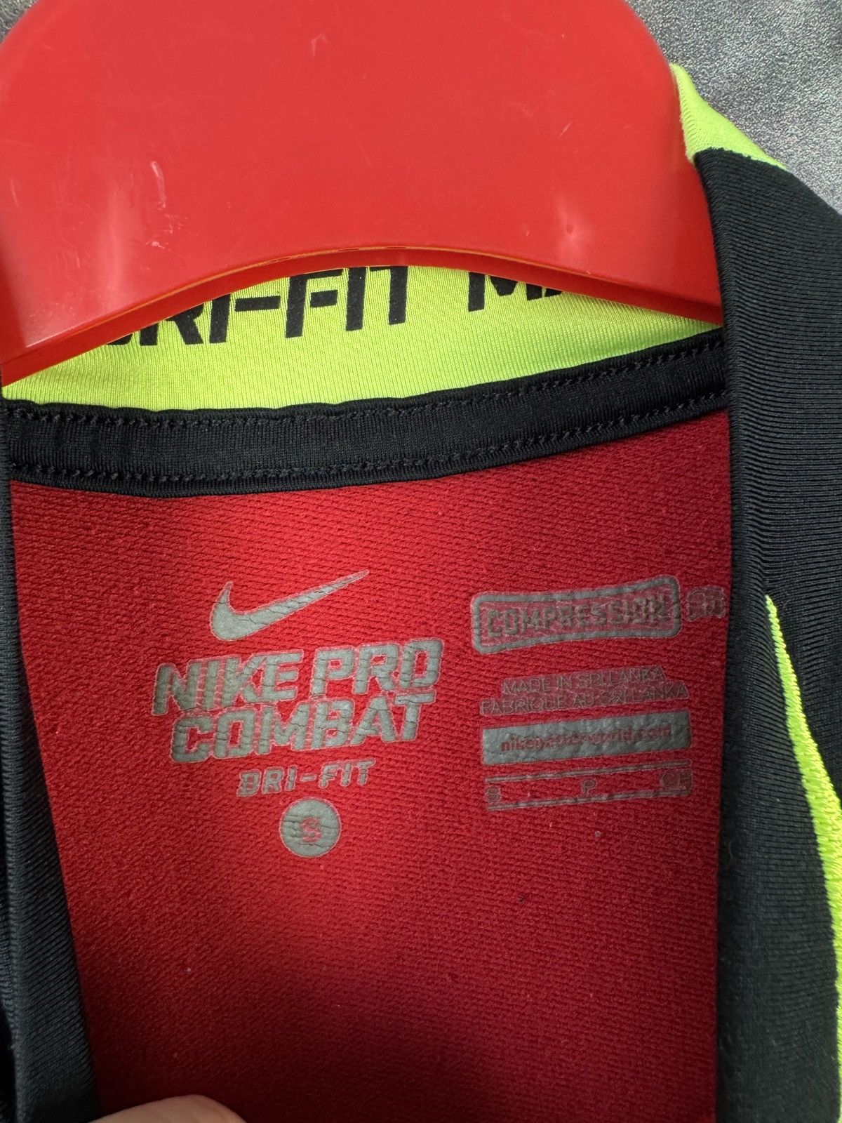 Nike Nike Pro Combat Dri - Fit Compression Long Sleeve Shirt Size US S / EU 44-46 / 1 - 7 Thumbnail