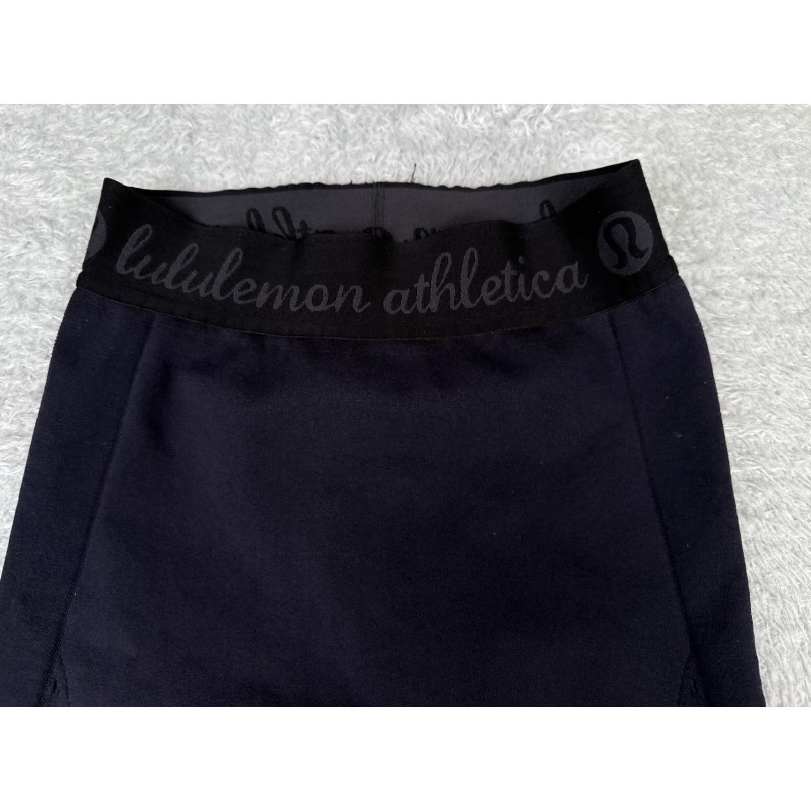 Lululemon Lululemon Leggings Womens 2 Blue Athletica Cropped 20" Inseam Yoga Cross Training Comfort Waist Size 26" / US 2 / IT 38 - 4 Thumbnail