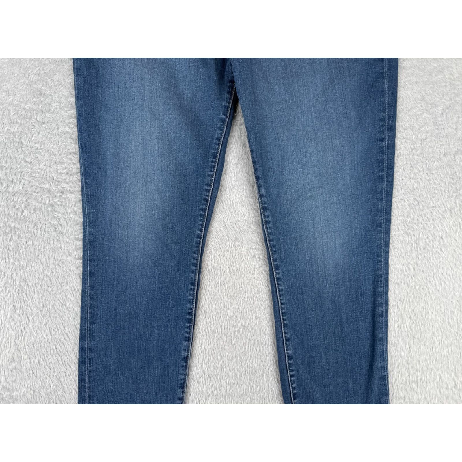 Levi's VINTAGE Levis Jeans Women 33 Blue Denim Skinny Shaping Cotton 34x29 5-Pocket Design Regular Mens Womens Size 24" / US 00 / IT 34 - 3 Thumbnail