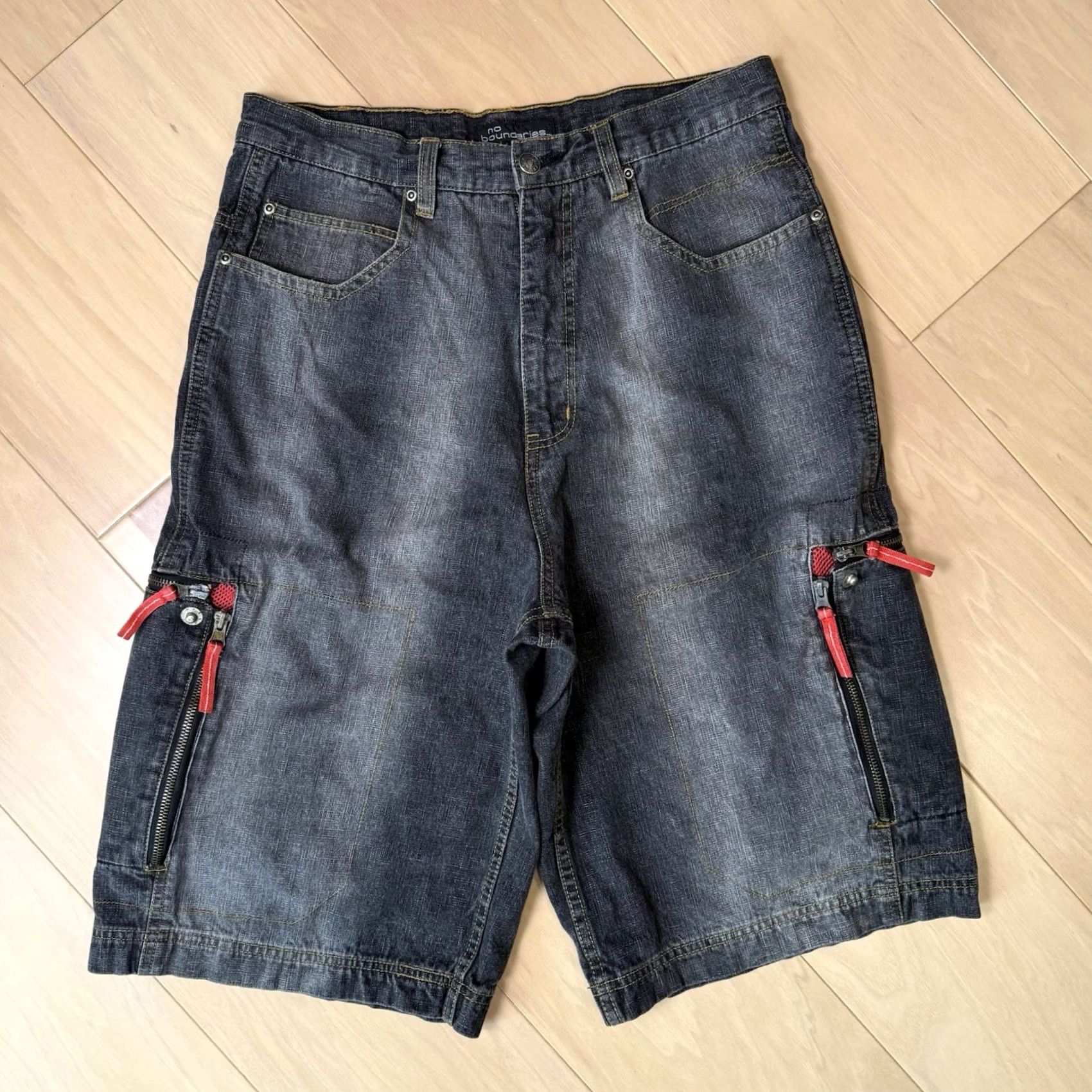 Vintage VINTAGE No Boundaries Shorts 31 Black Y2K Baggy Cargo Denim Skater Tribal Mens Size US 31 - 2 Thumbnail