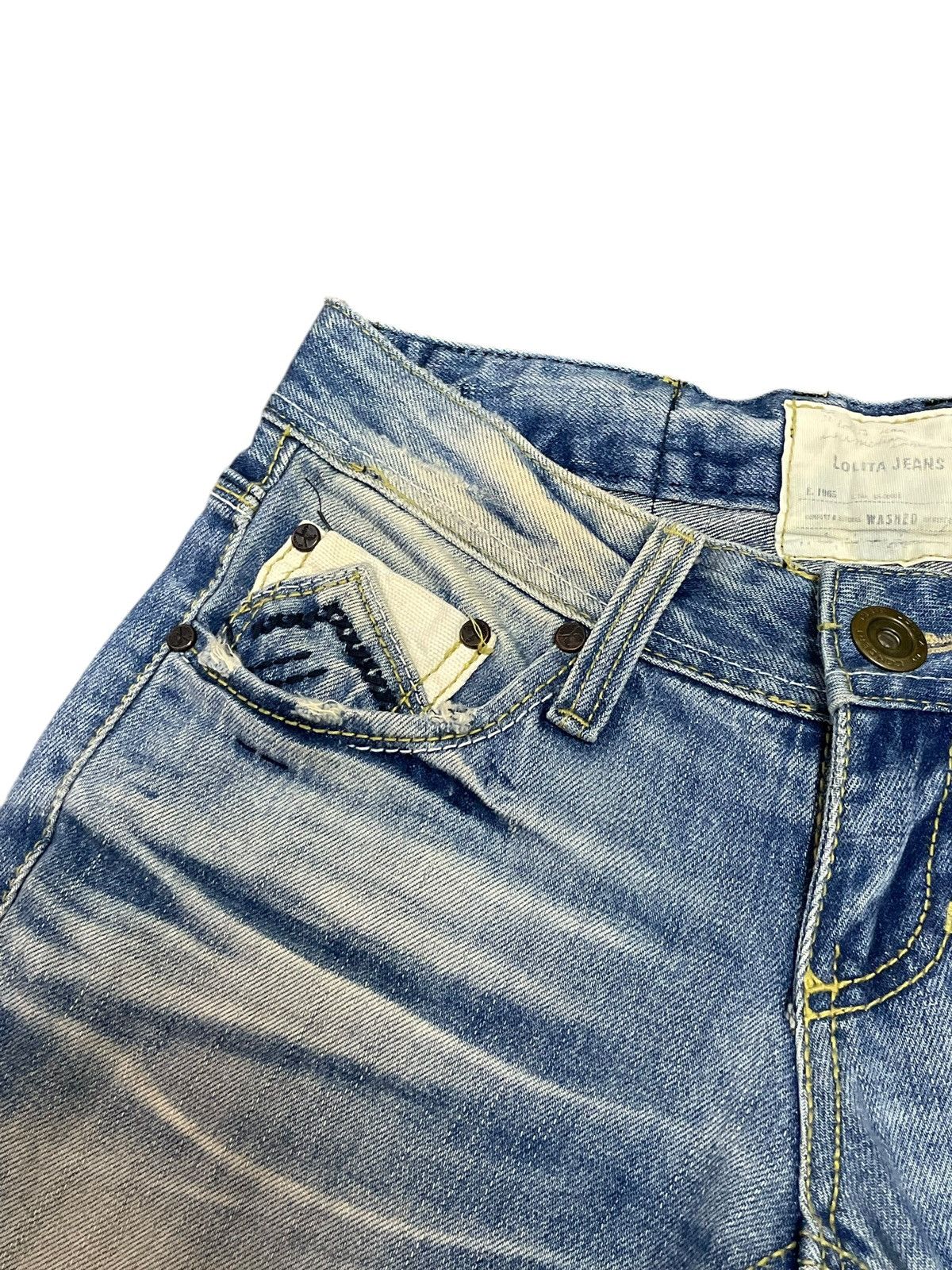 Japanese Brand Vintage Japanese Crazy Yellowish Whiskers Fade Wash Jeans Size 30" / US 8 / IT 44 - 8 Thumbnail