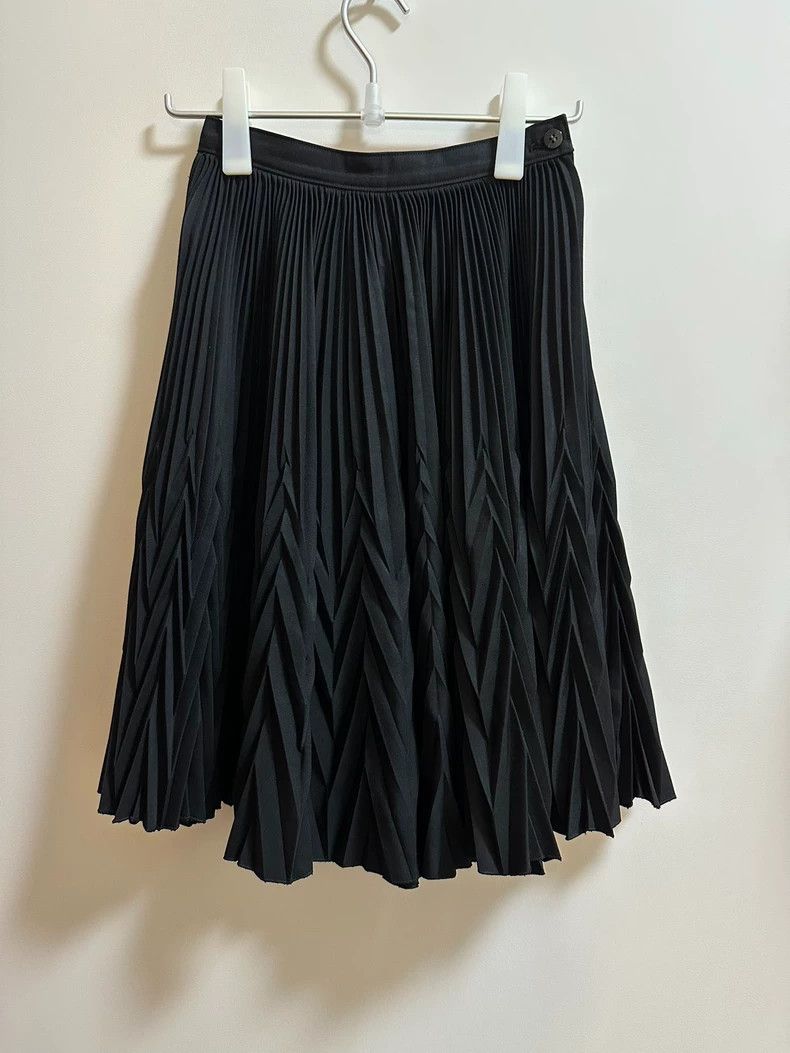 Comme des Garcons Comme des Garcons size S Black skirt with different pleats Size 23" - 2 Thumbnail