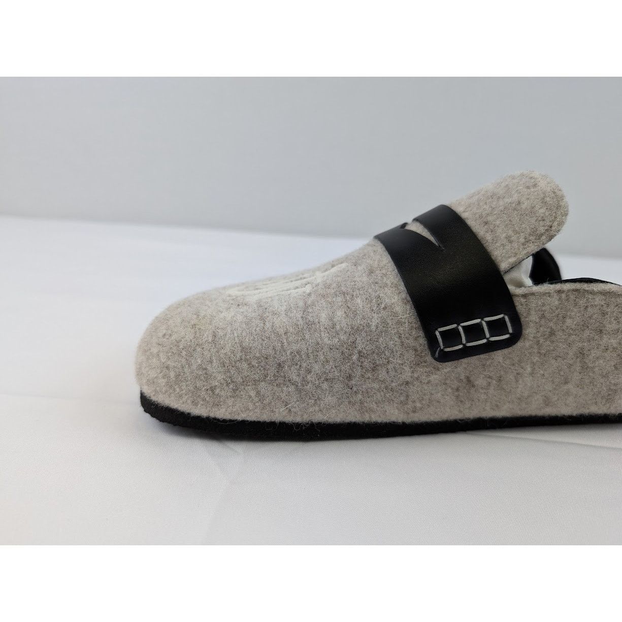 JW Anderson o1rshd1 Embroider Loafer in Natural Size US 8 / EU 41 - 7 Thumbnail