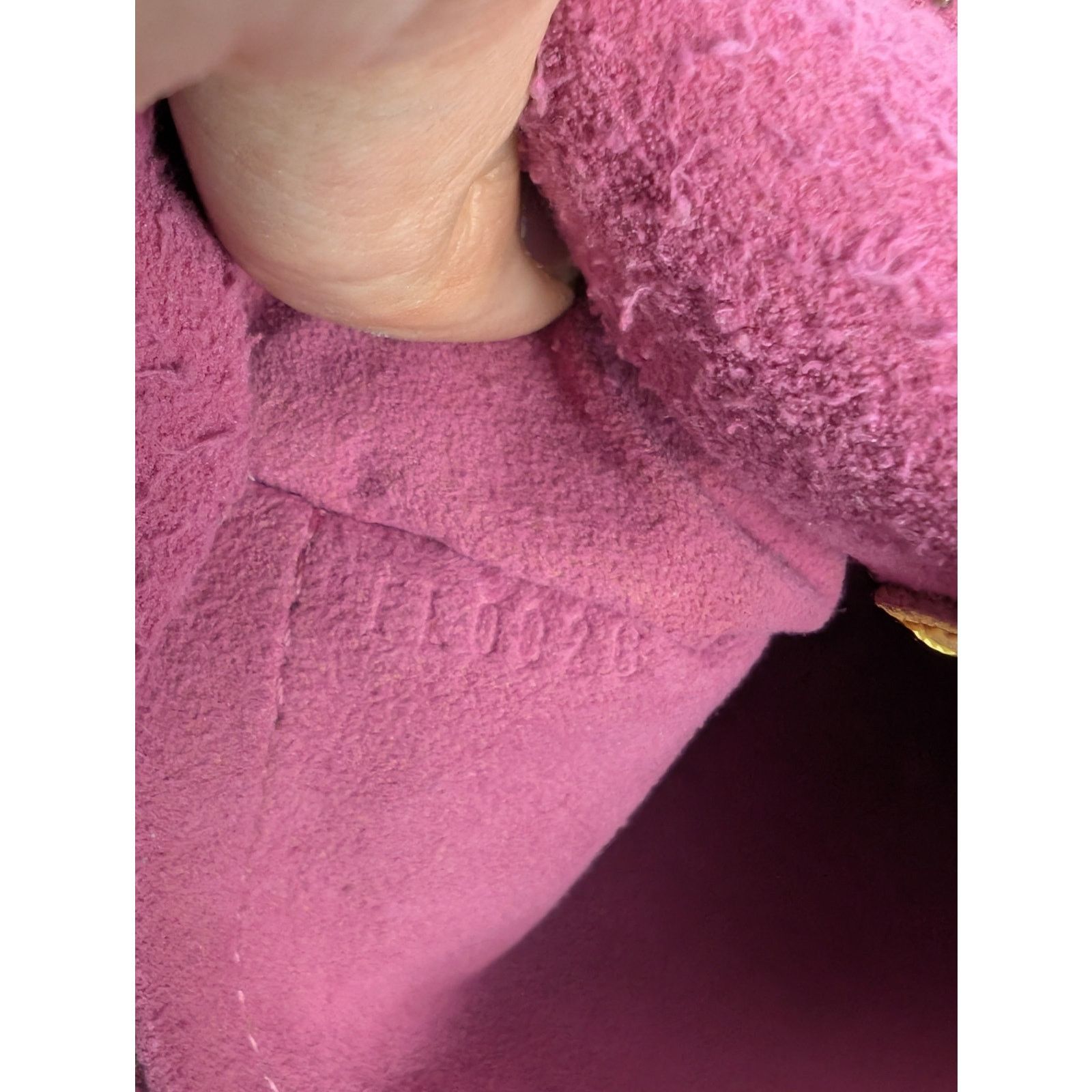 Louis Vuitton Louis Vuitton Fuchsia Denim Monogram Denim Baggy PM Size ONE SIZE - 9 Thumbnail