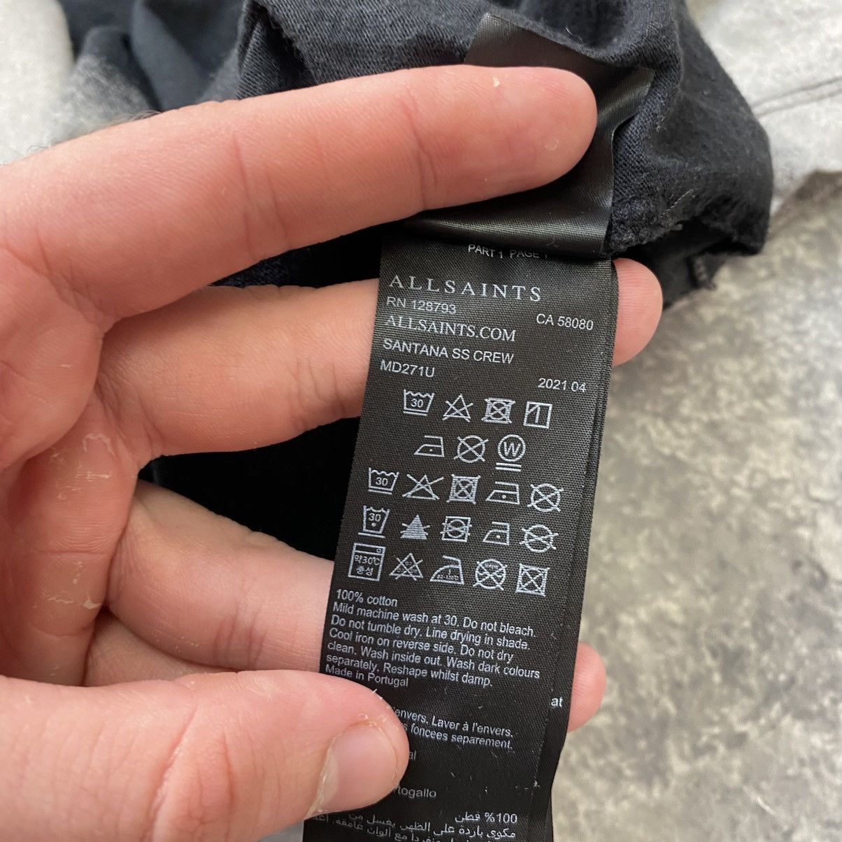 Allsaints Luxury Allsaints Small Logo Overprinted y2k designer tee Size US L / EU 52-54 / 3 - 10 Thumbnail