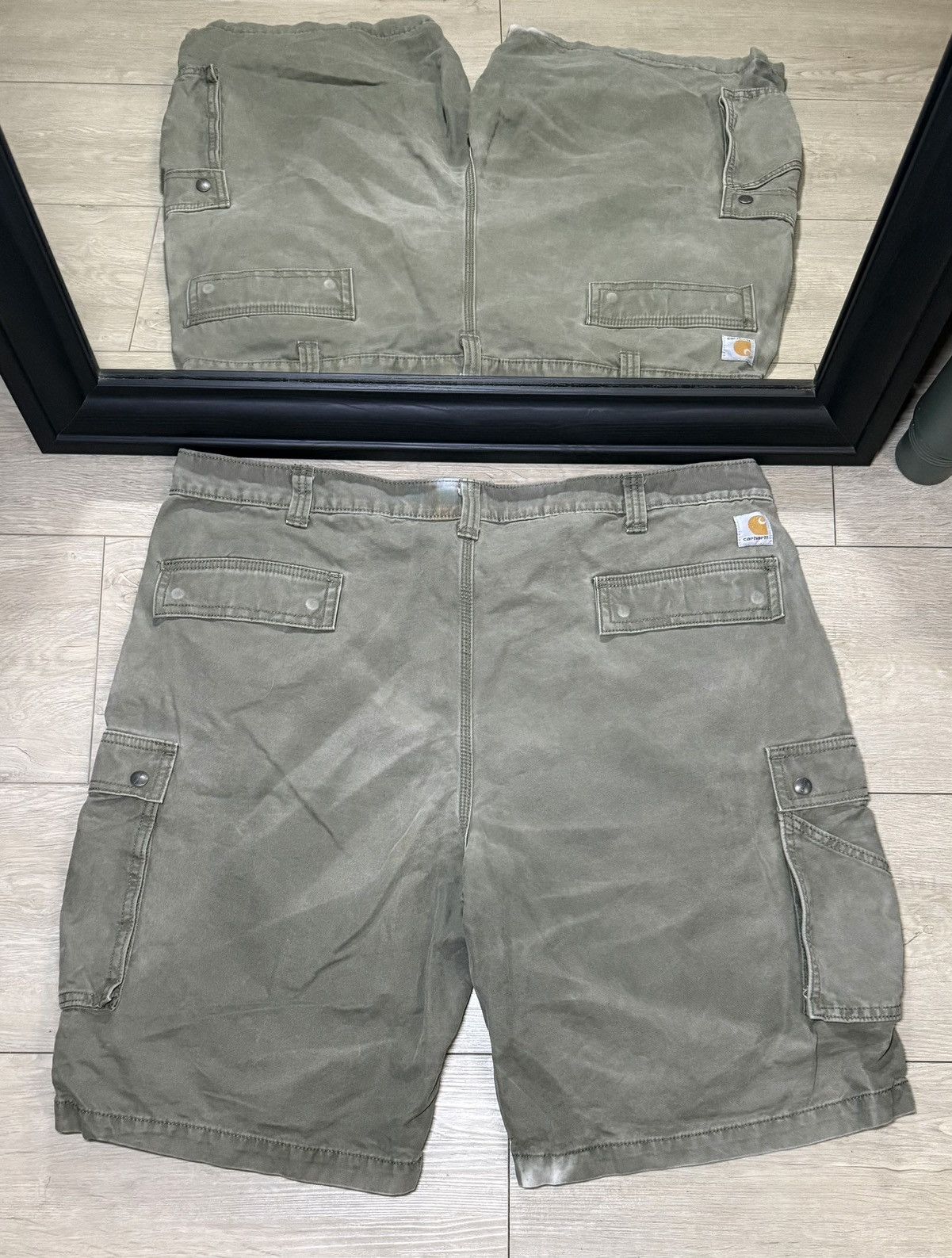 Carhartt Y2K 2000s Carhartt Olive Green Cargo Carpenter Shorts Size US 44 / EU 60 - 2 Thumbnail