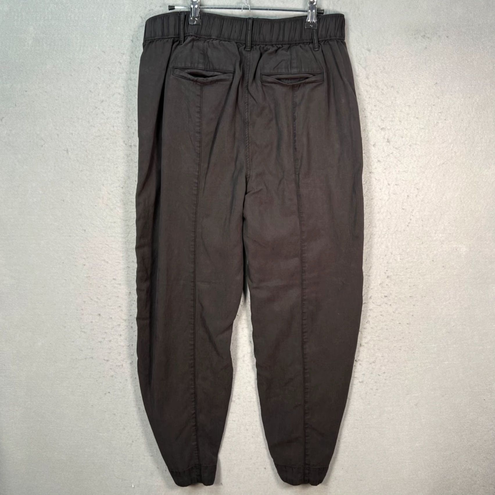Banana Republic Banana Republic Womens Size M Tall Charcoal Gray Relaxed Chino Pants Size 30" / US 8 / IT 44 - 2 Thumbnail