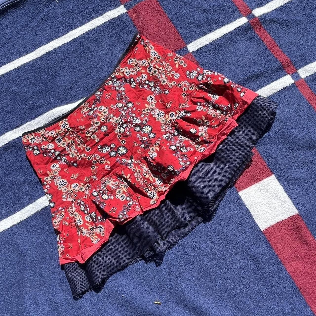 DKNY DKNY Jeans red flowy floral mini skirt with a mesh layer Size 27" / US 4 / IT 40 - 1 Thumbnail